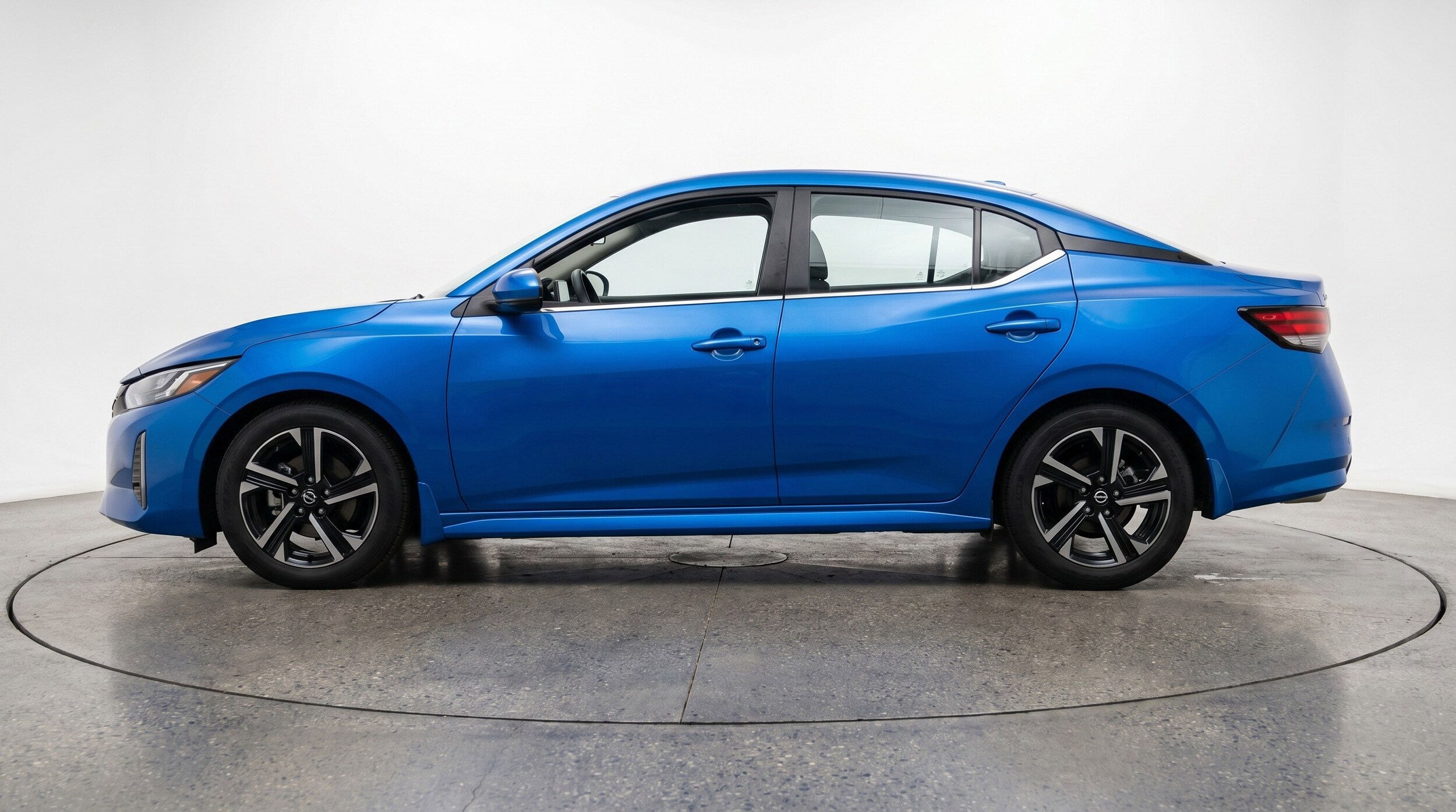 Thumbnail: 2025 Nissan Sentra - 5