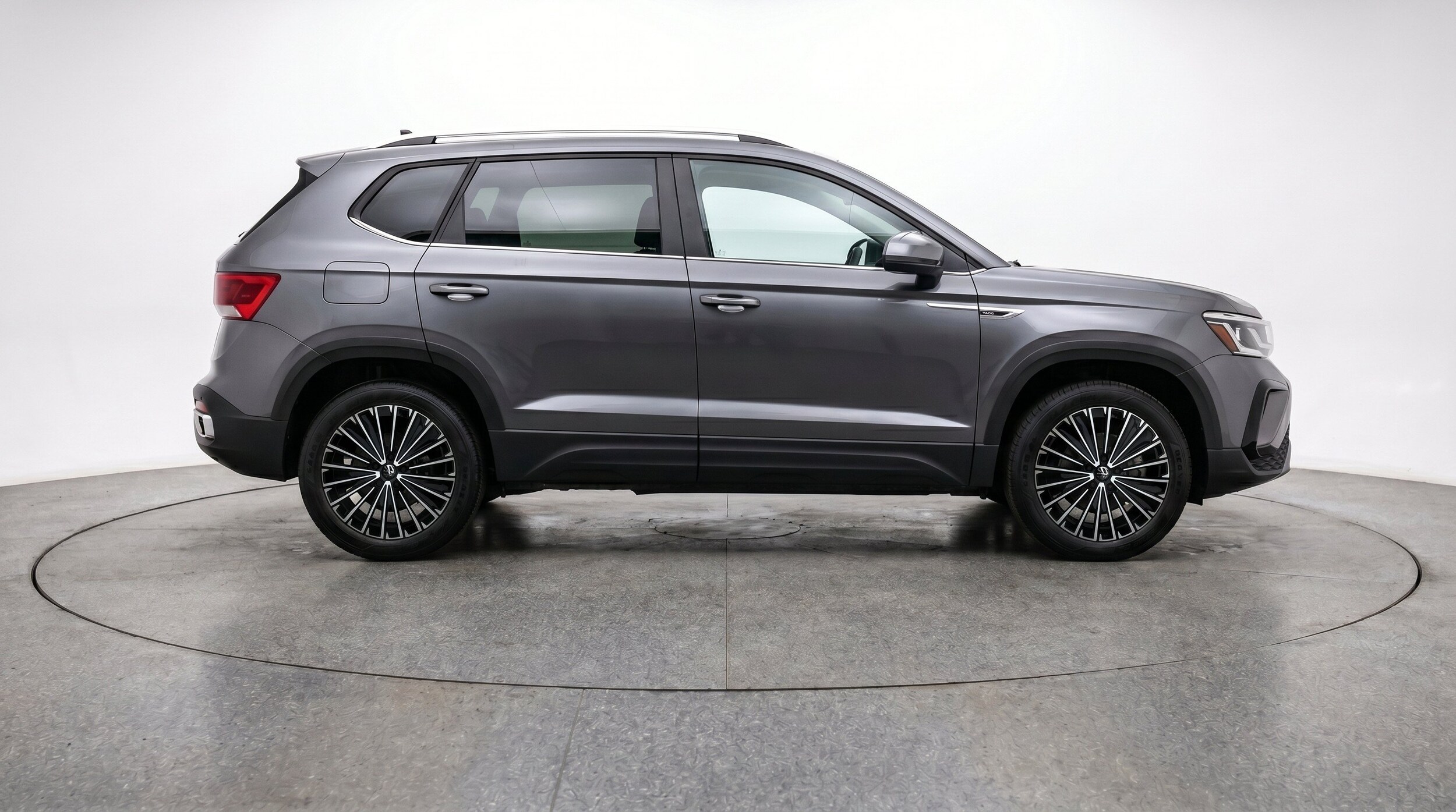 Thumbnail: 2026 Volkswagen Taos - 10