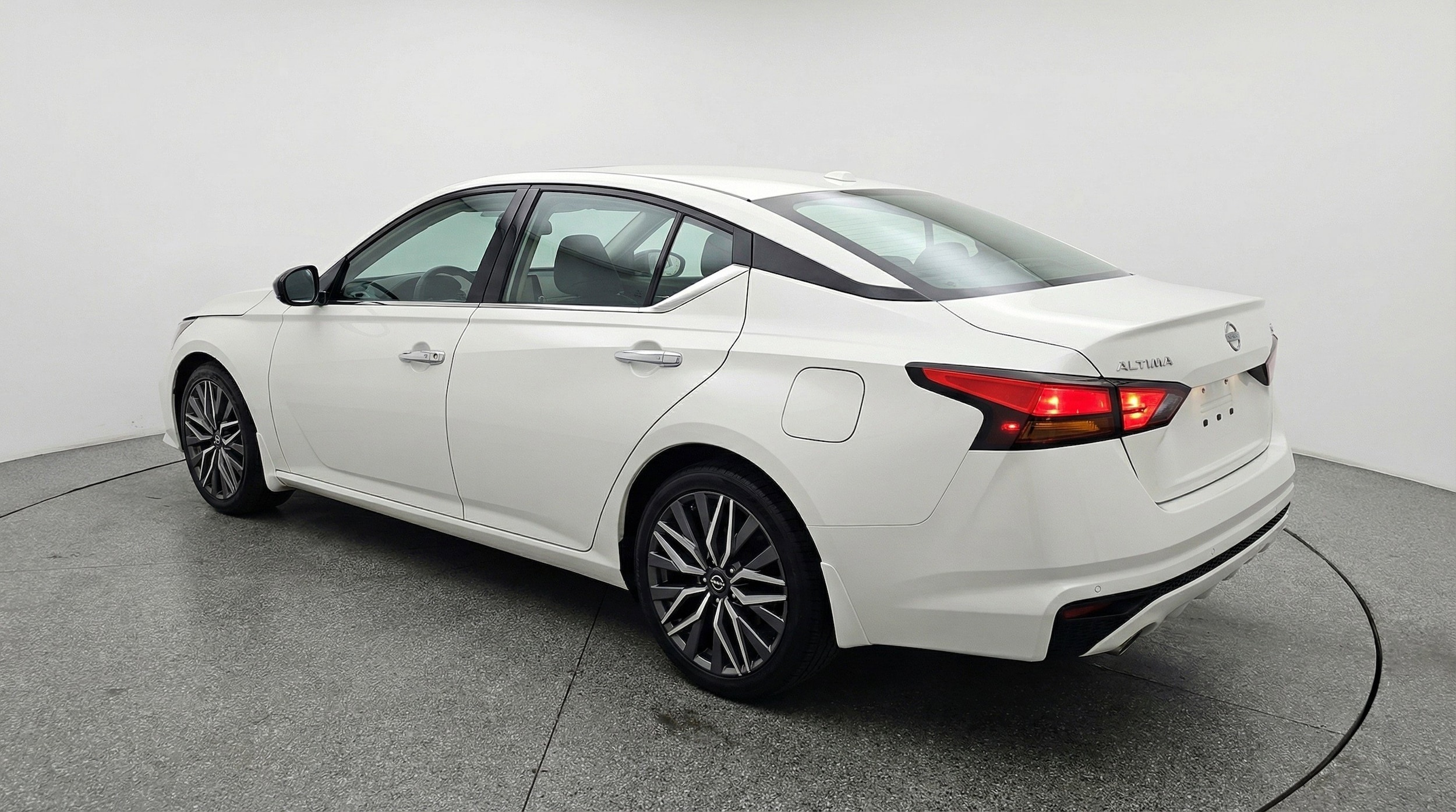 Thumbnail: 2025 Nissan Altima - 6