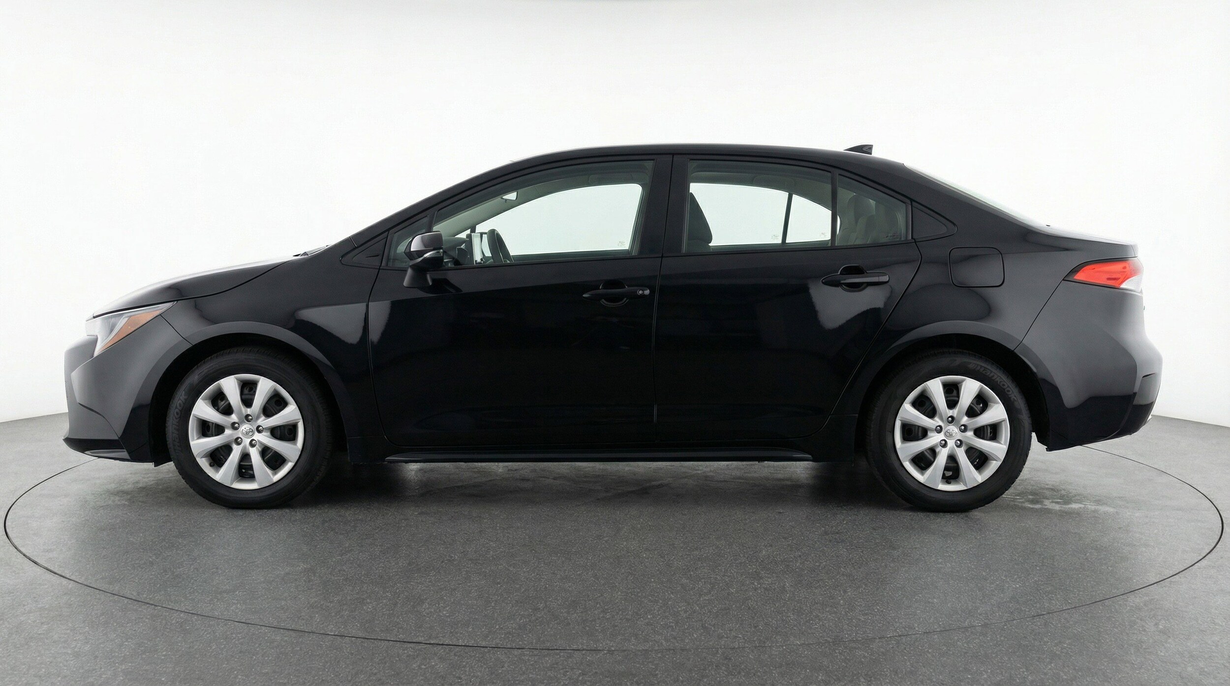 Thumbnail: 2025 Toyota Corolla - 5