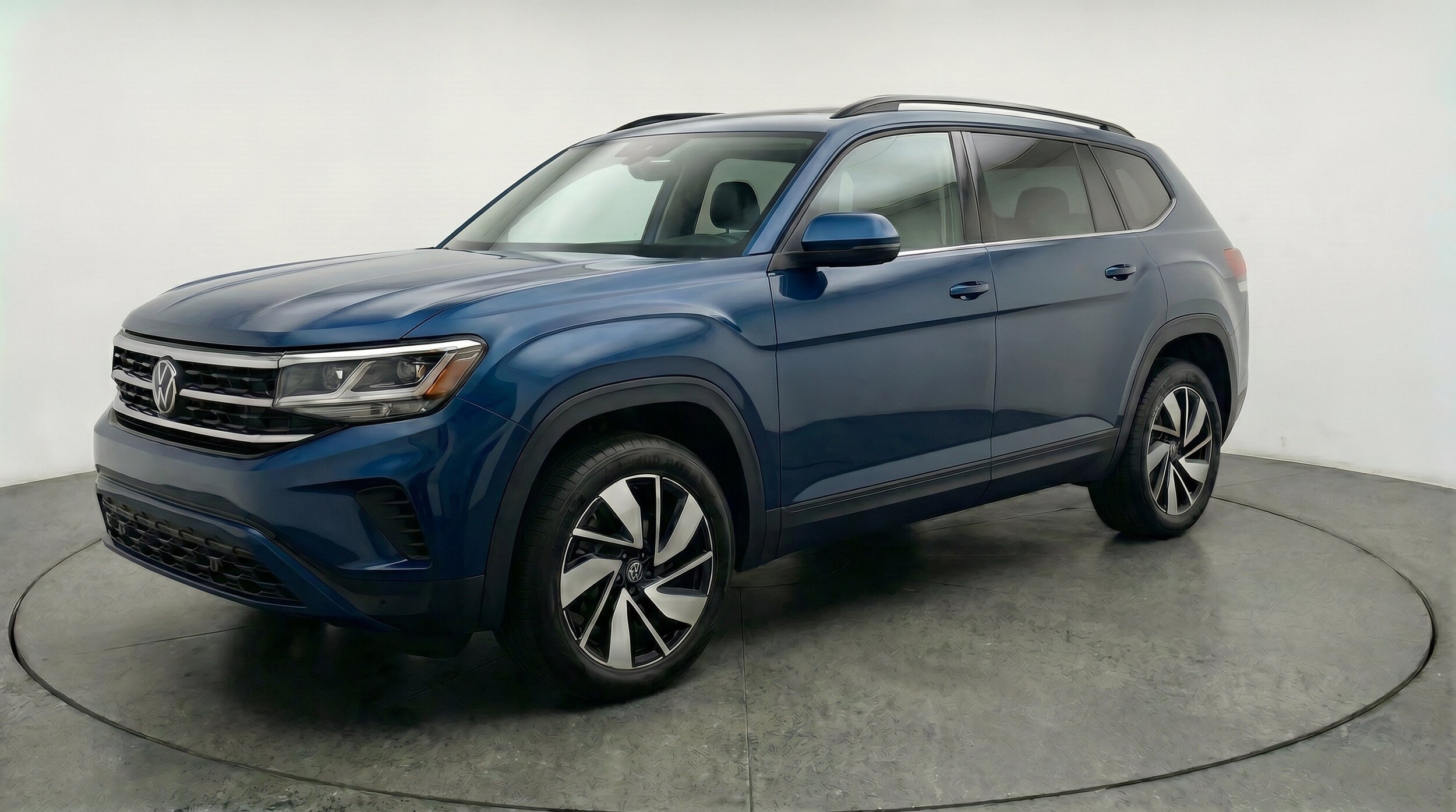 Thumbnail: 2026 Volkswagen Atlas - 3
