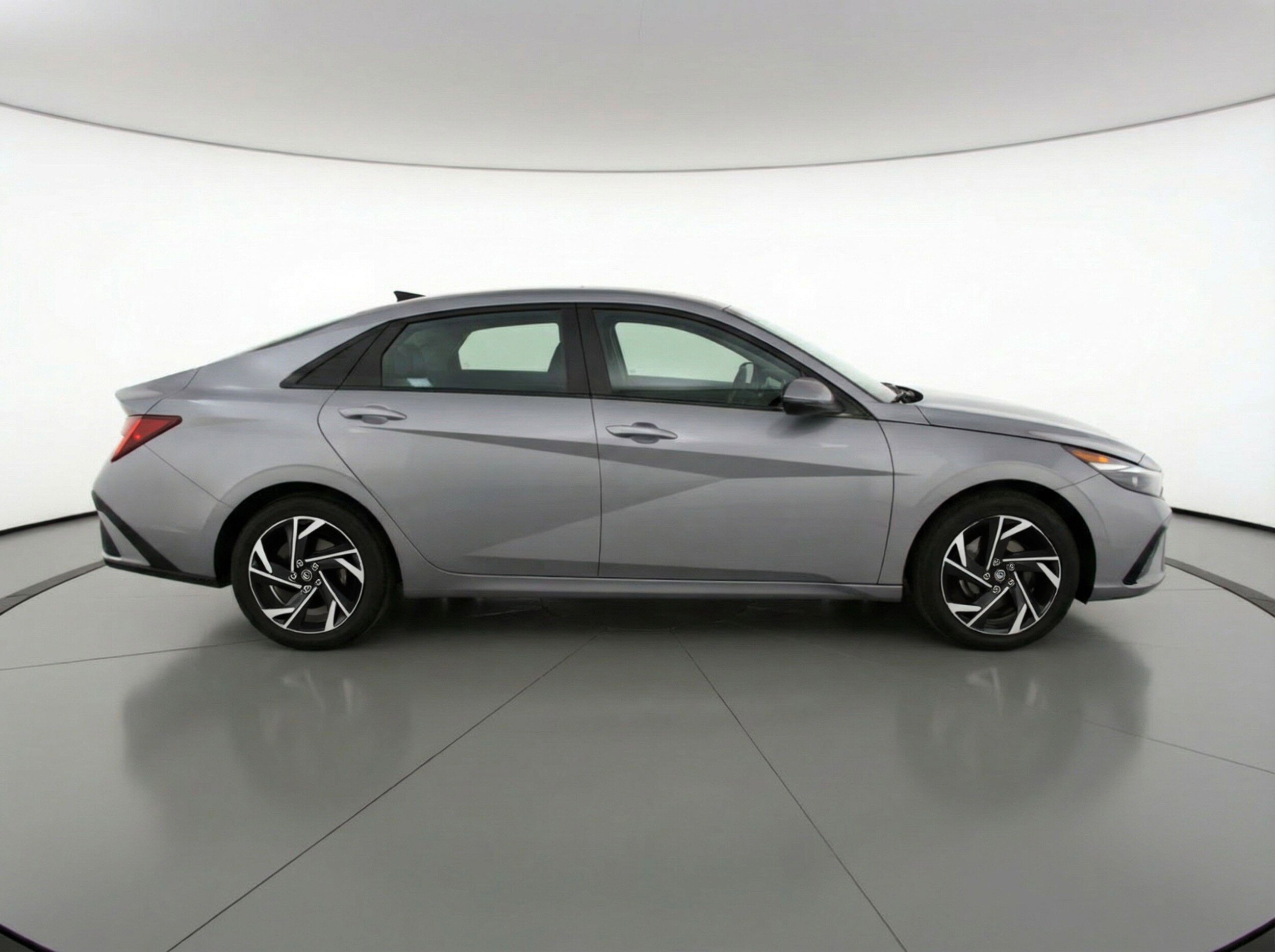 Thumbnail: 2025 Hyundai Elantra - 11