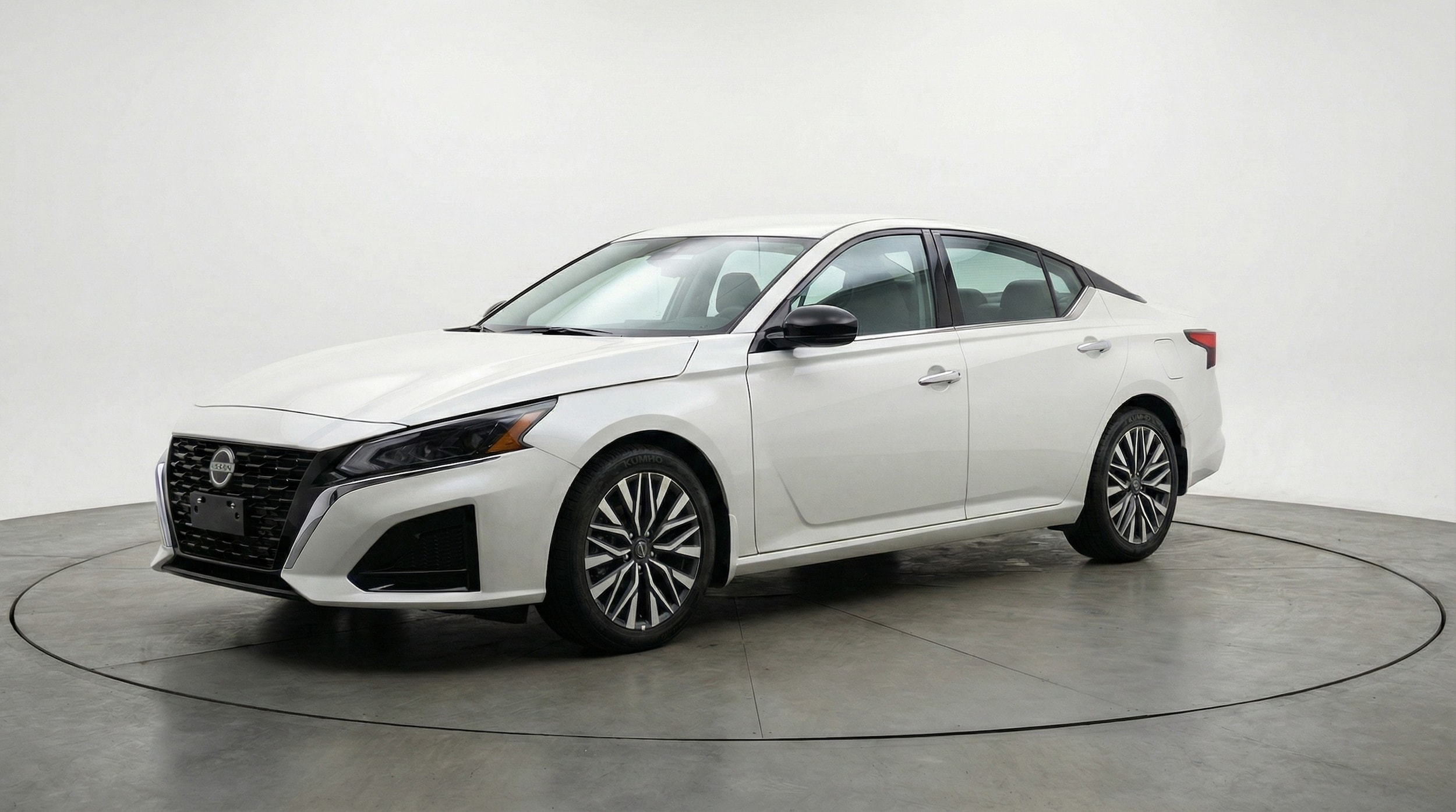 Thumbnail: 2025 Nissan Altima - 3