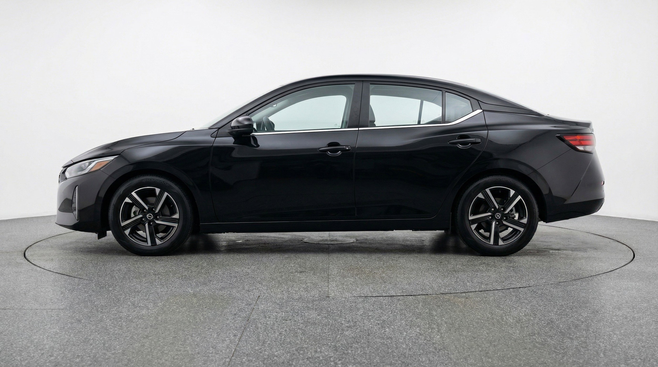Thumbnail: 2025 Nissan Sentra - 5