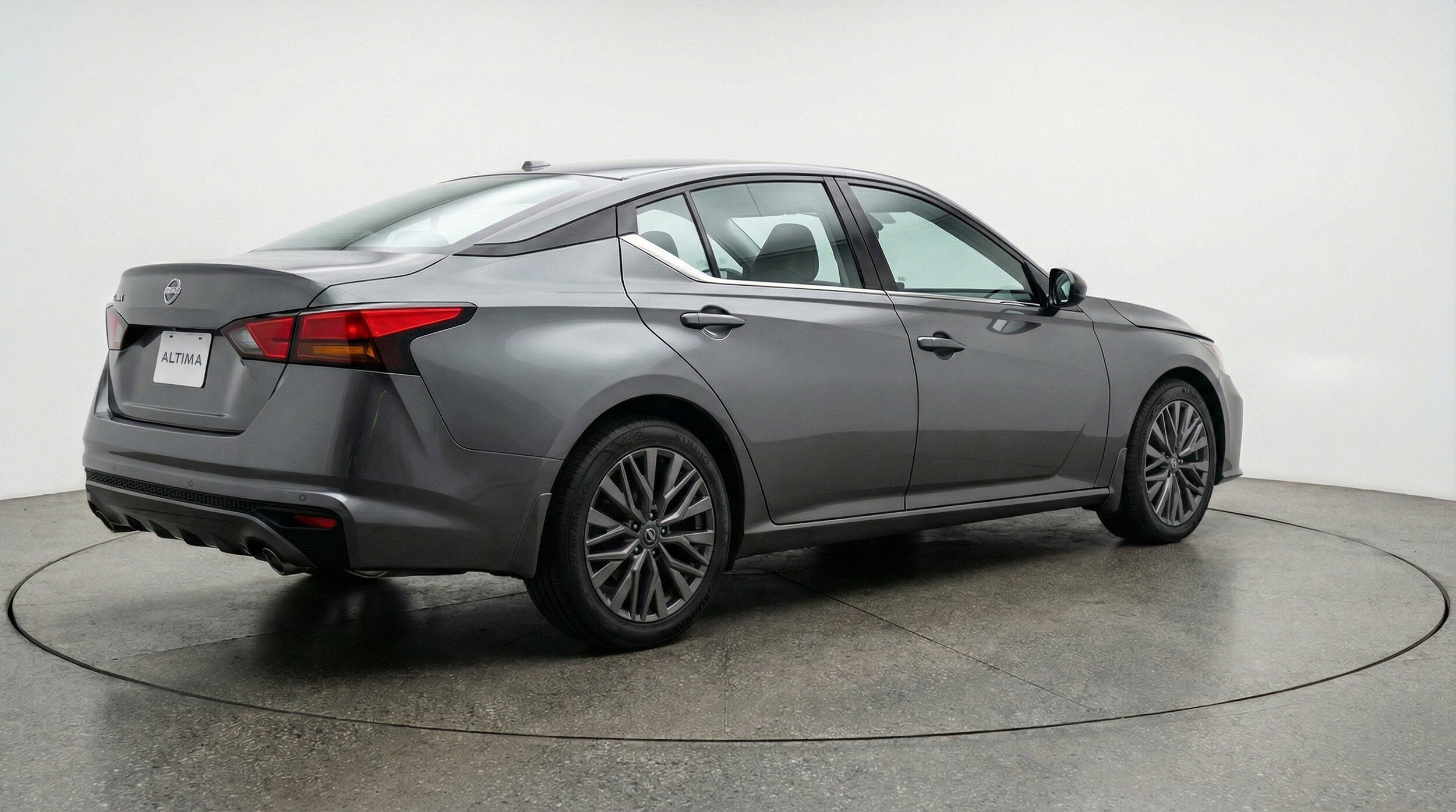 Thumbnail: 2025 Nissan Altima - 9