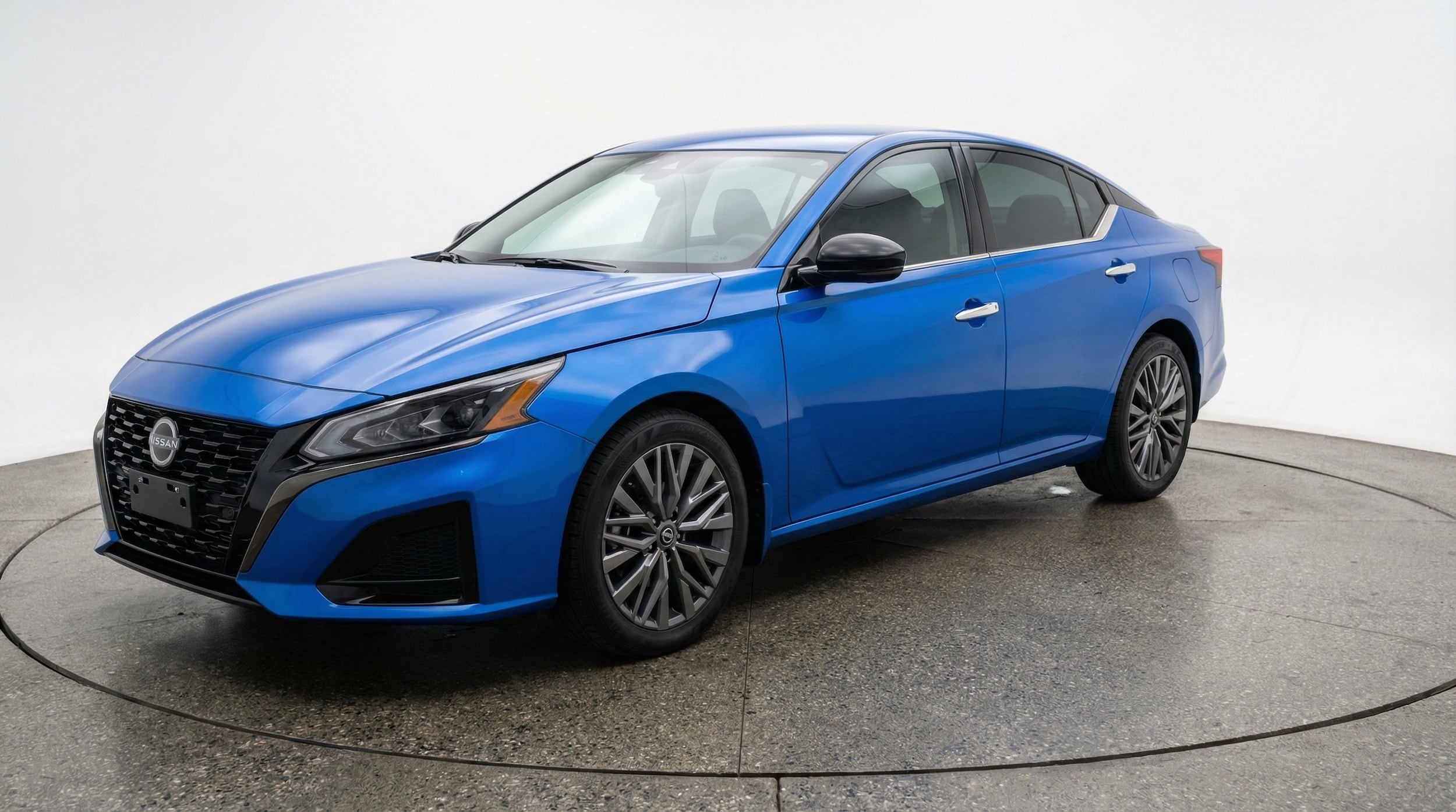 Thumbnail: 2025 Nissan Altima - 3