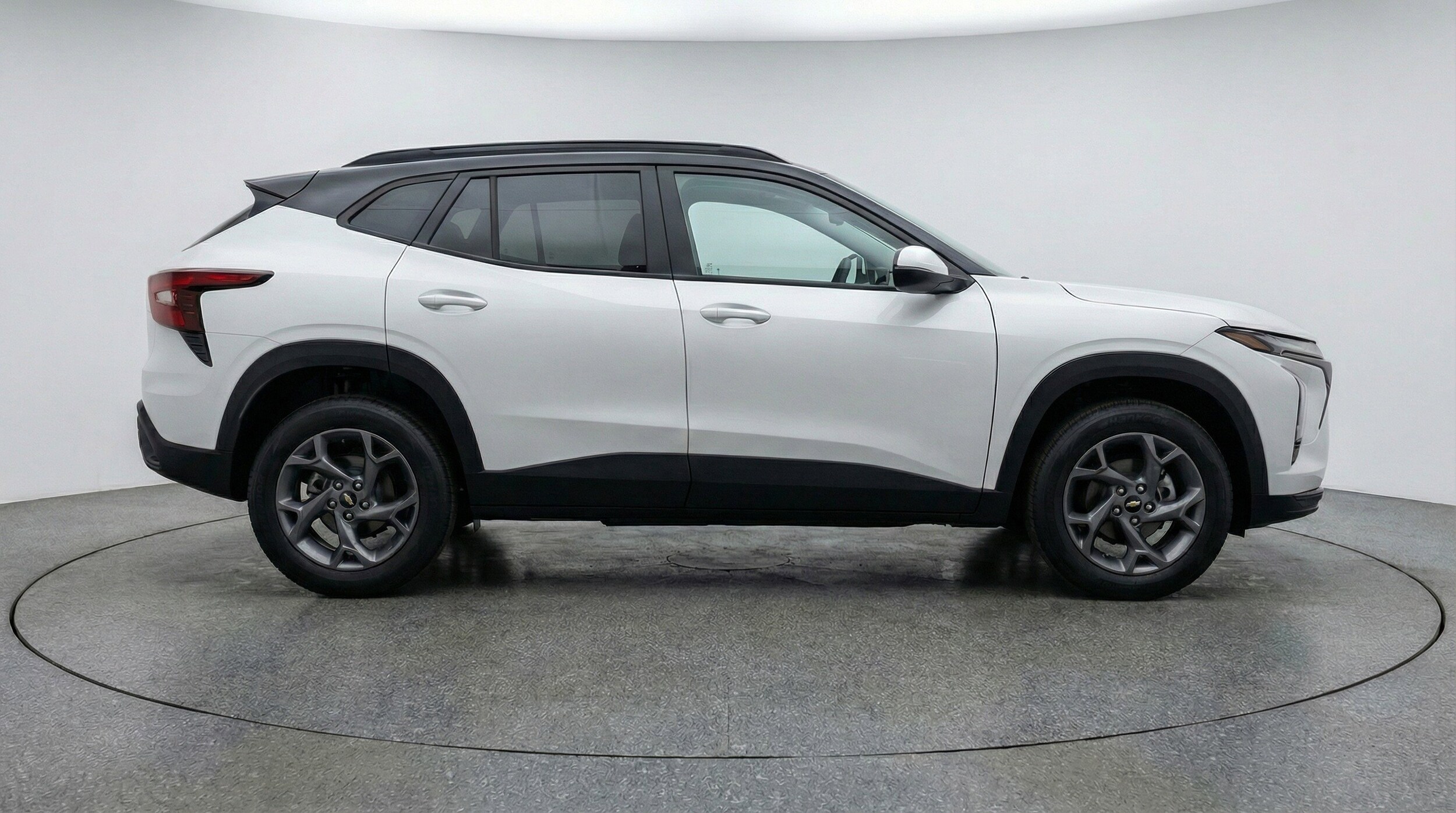 Thumbnail: 2025 Chevrolet Trax - 11