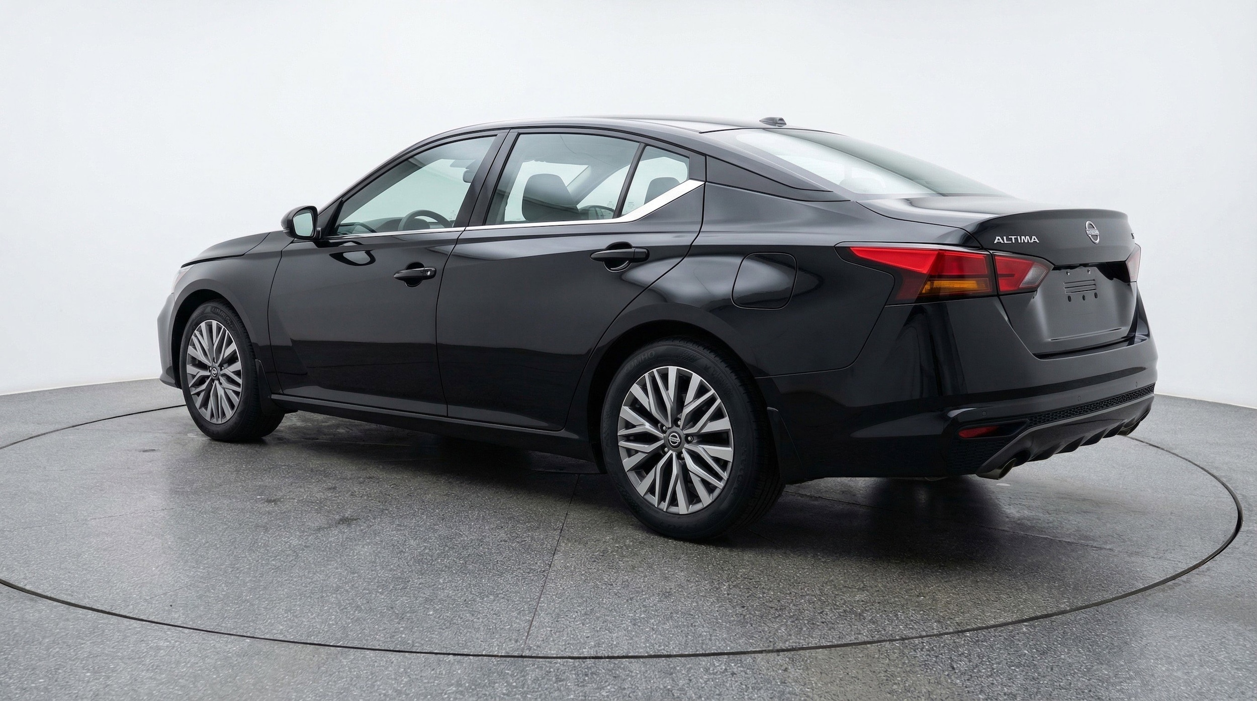 Thumbnail: 2025 Nissan Altima - 6