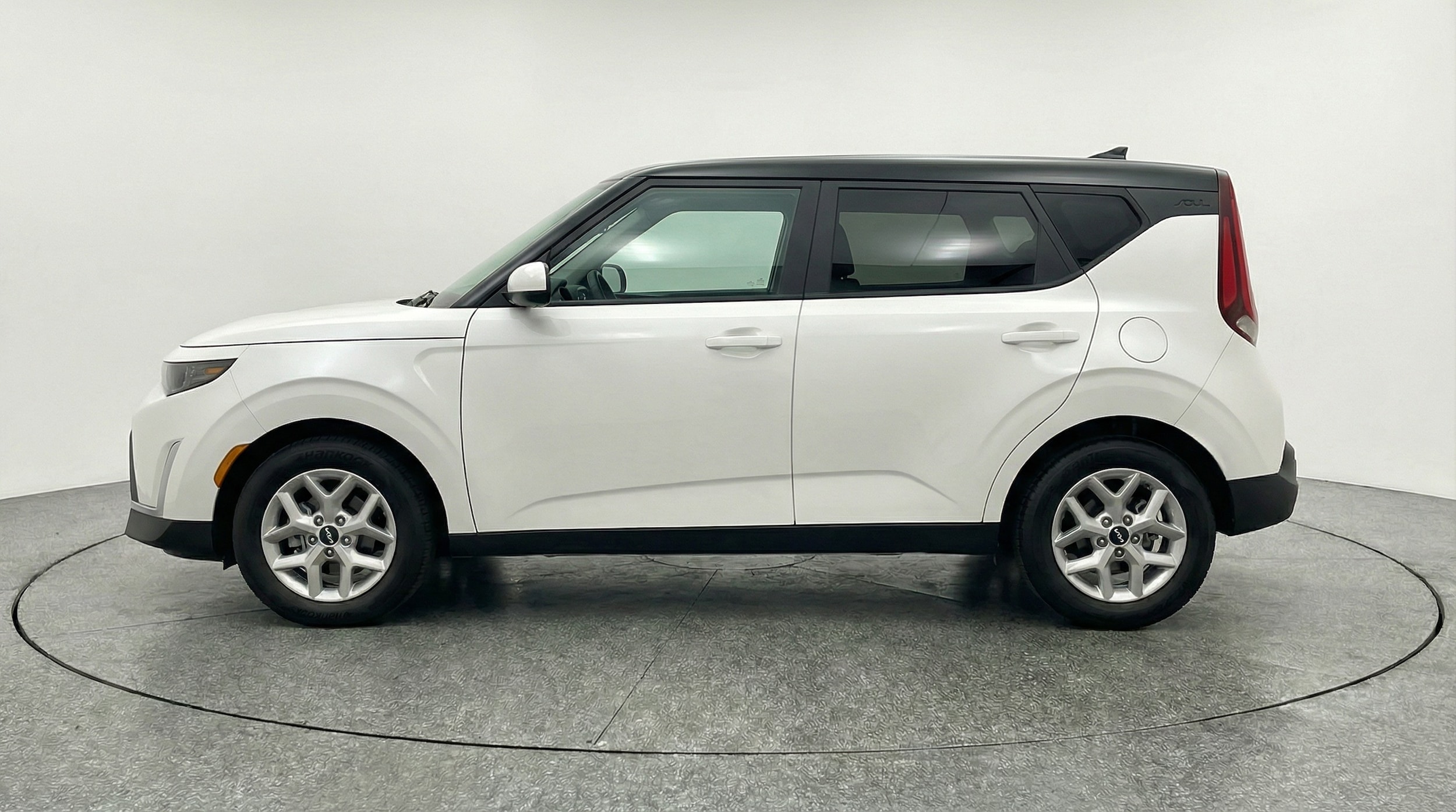 Thumbnail: 2025 Kia Soul - 4