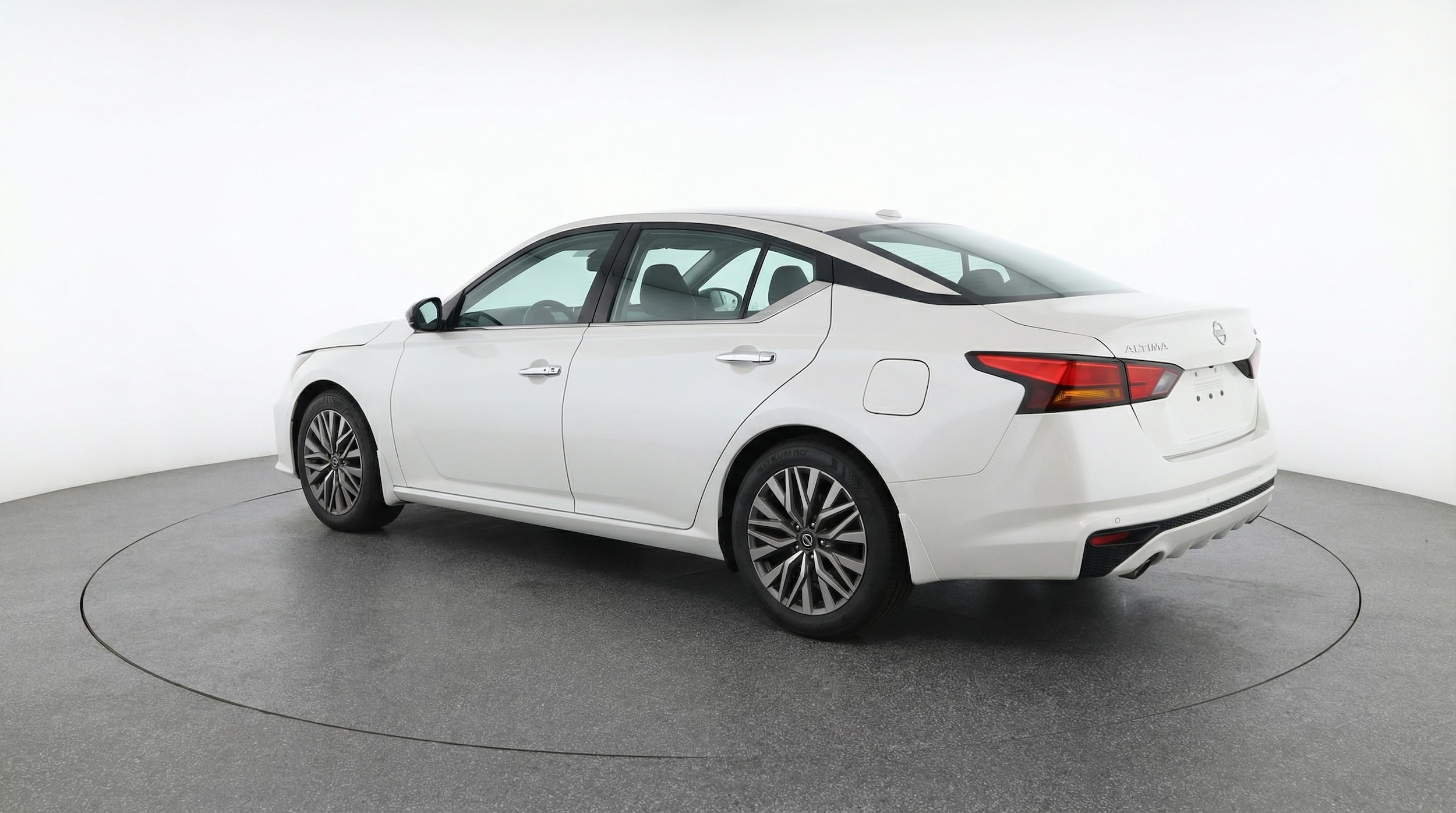 Thumbnail: 2025 Nissan Altima - 5