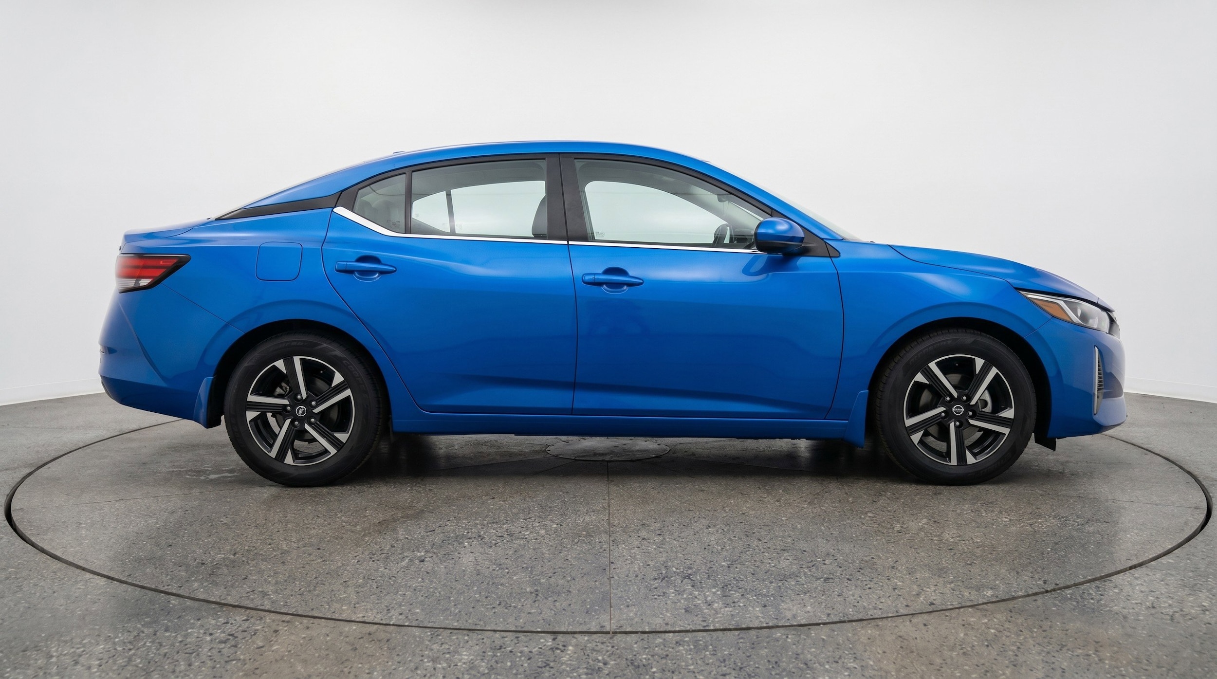 Thumbnail: 2025 Nissan Sentra - 11