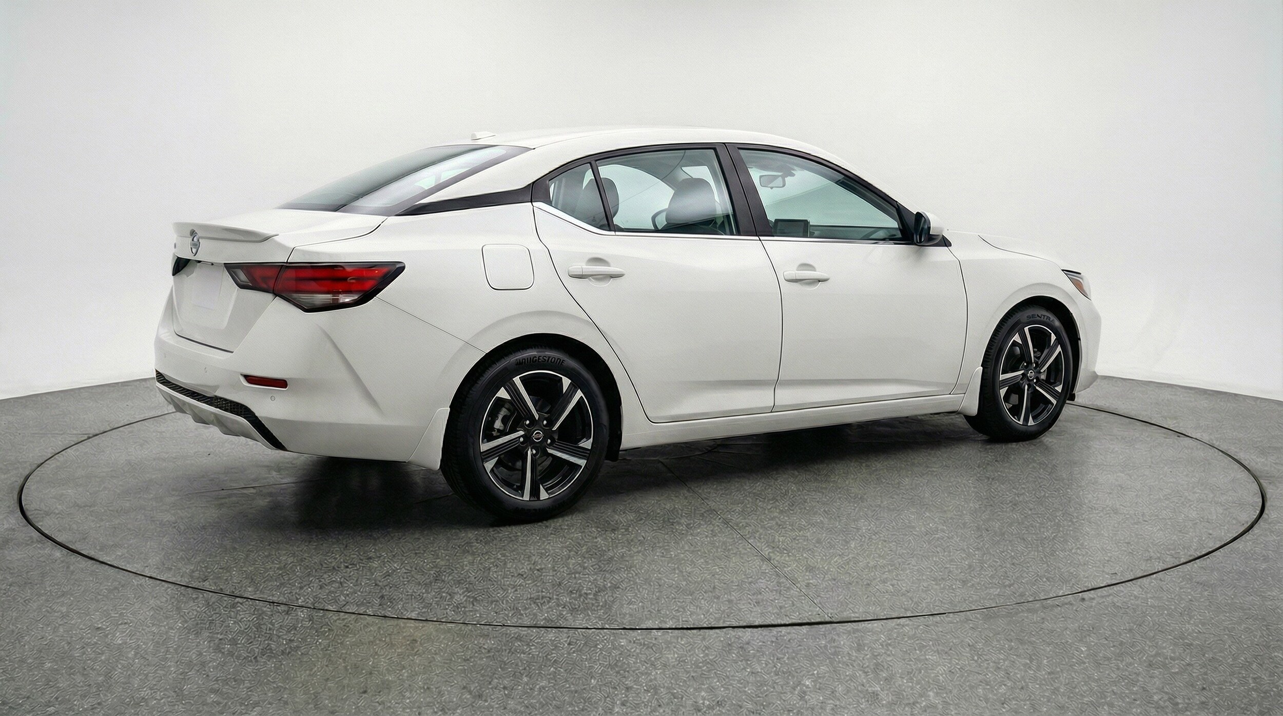 Thumbnail: 2025 Nissan Sentra - 9