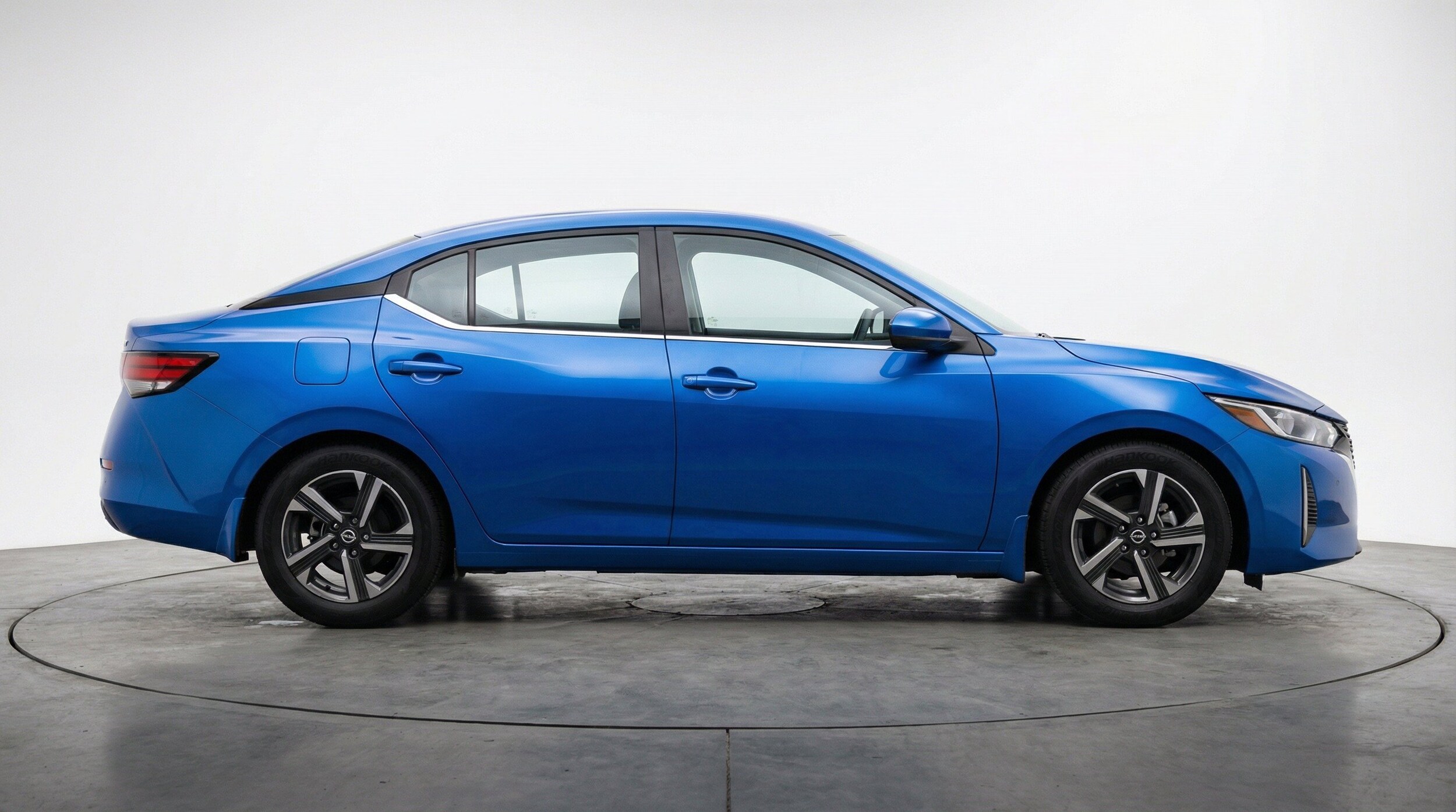 Thumbnail: 2025 Nissan Sentra - 11