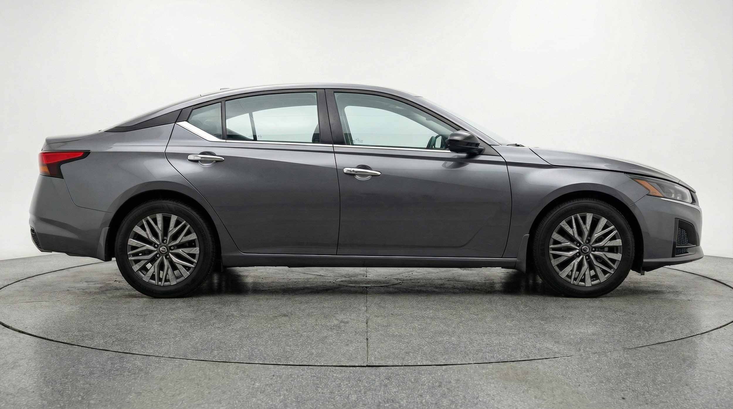 Thumbnail: 2025 Nissan Altima - 8