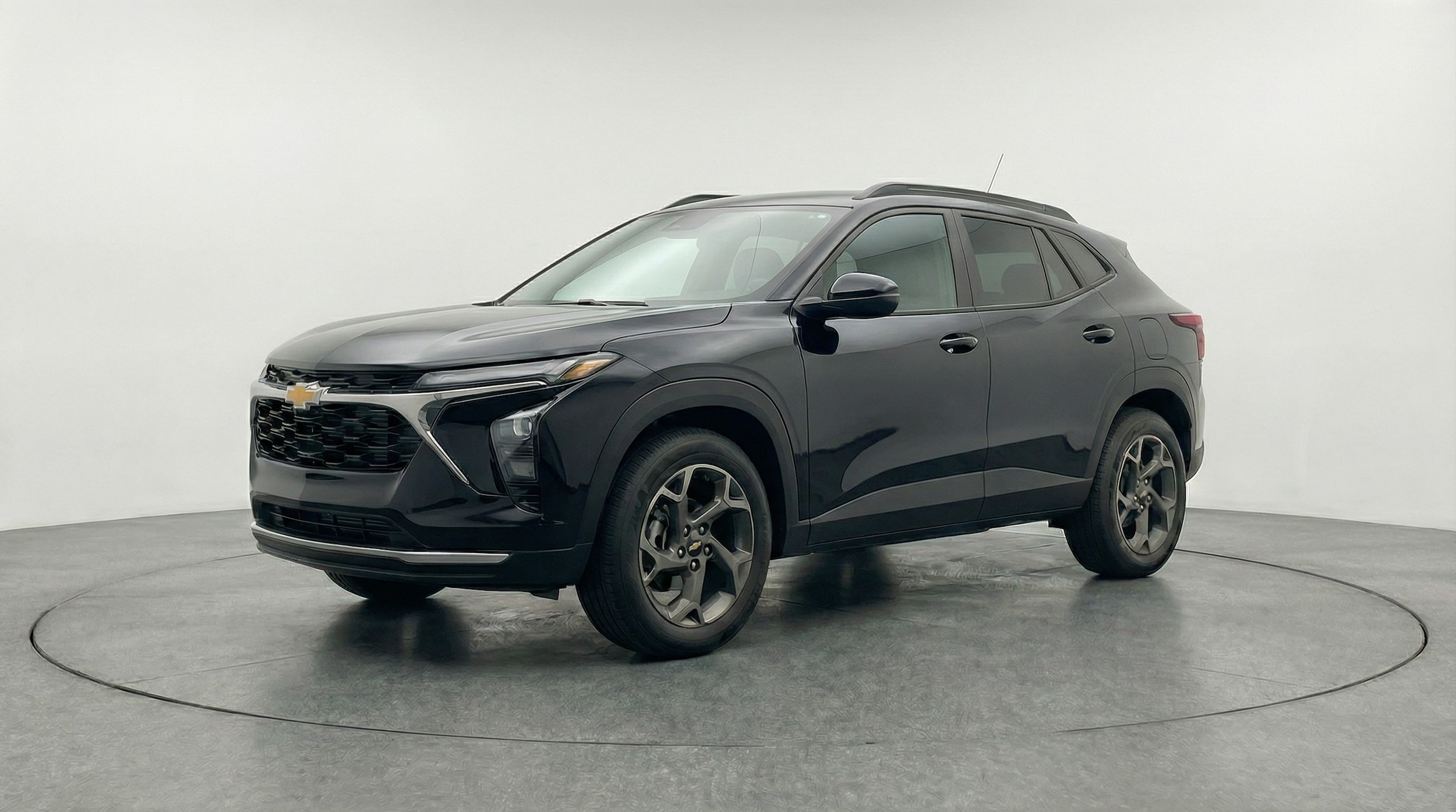 Thumbnail: 2025 Chevrolet Trax - 3