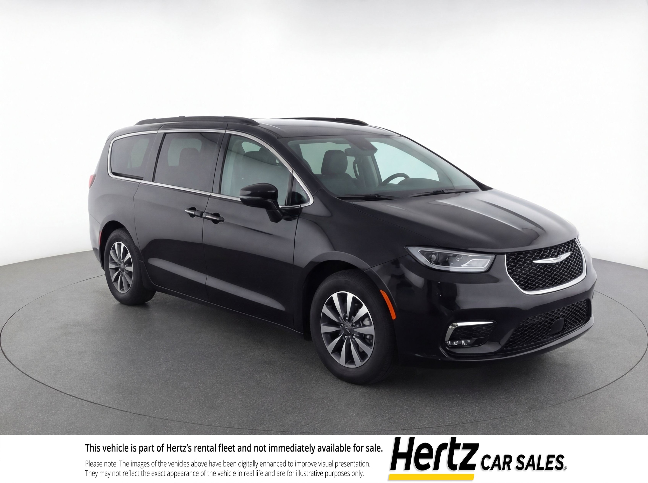 Thumbnail: 2023 Chrysler Pacifica - 1
