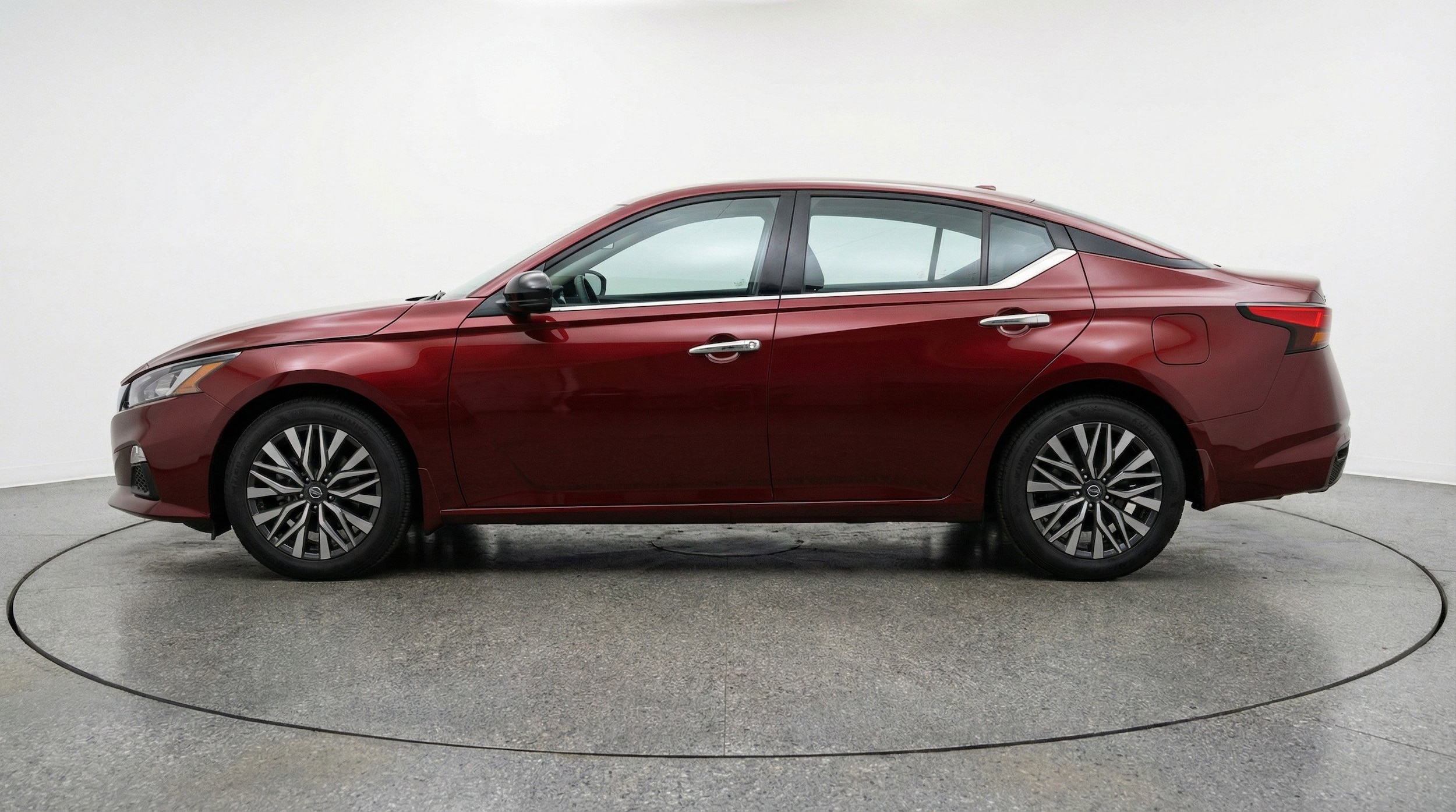 Thumbnail: 2025 Nissan Altima - 5