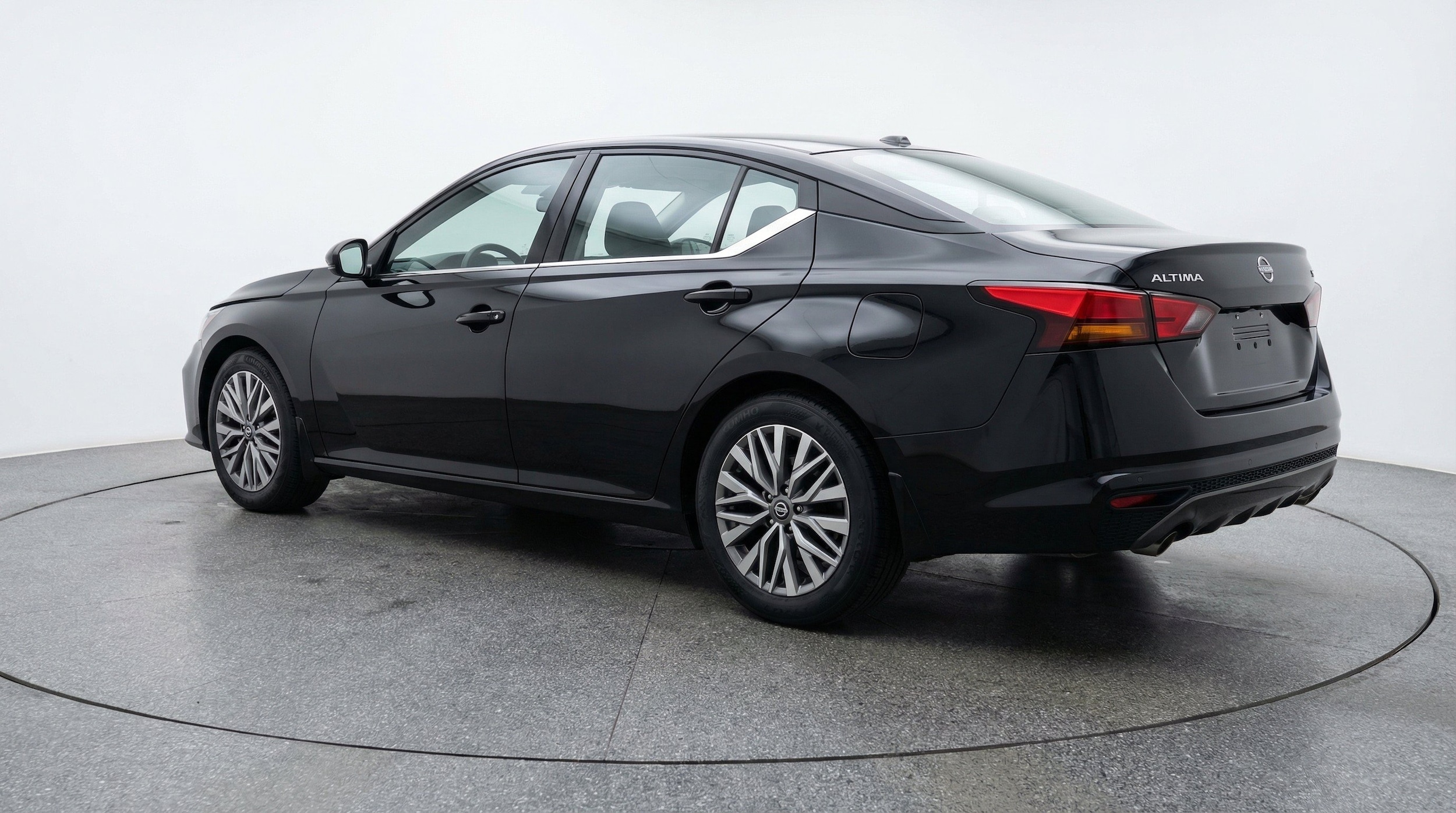 Thumbnail: 2025 Nissan Altima - 6