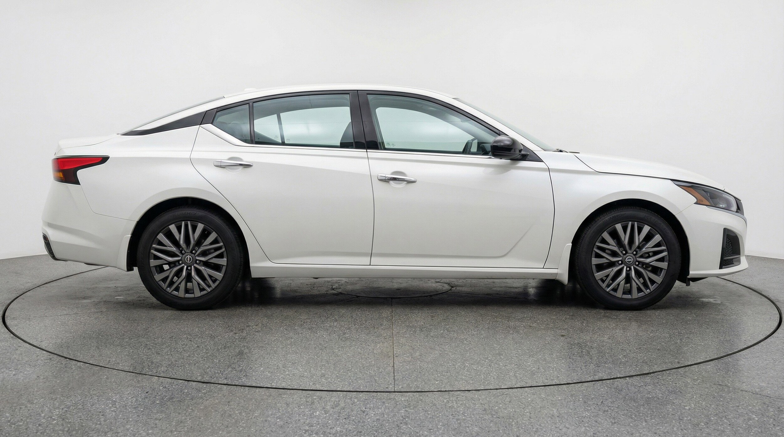 Thumbnail: 2025 Nissan Altima - 11