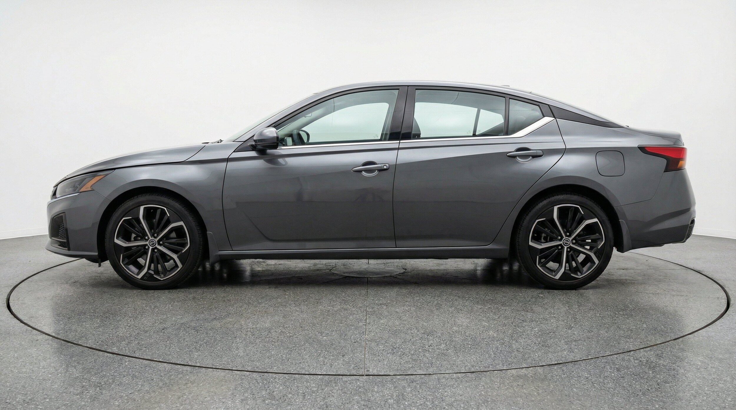 Thumbnail: 2025 Nissan Altima - 5