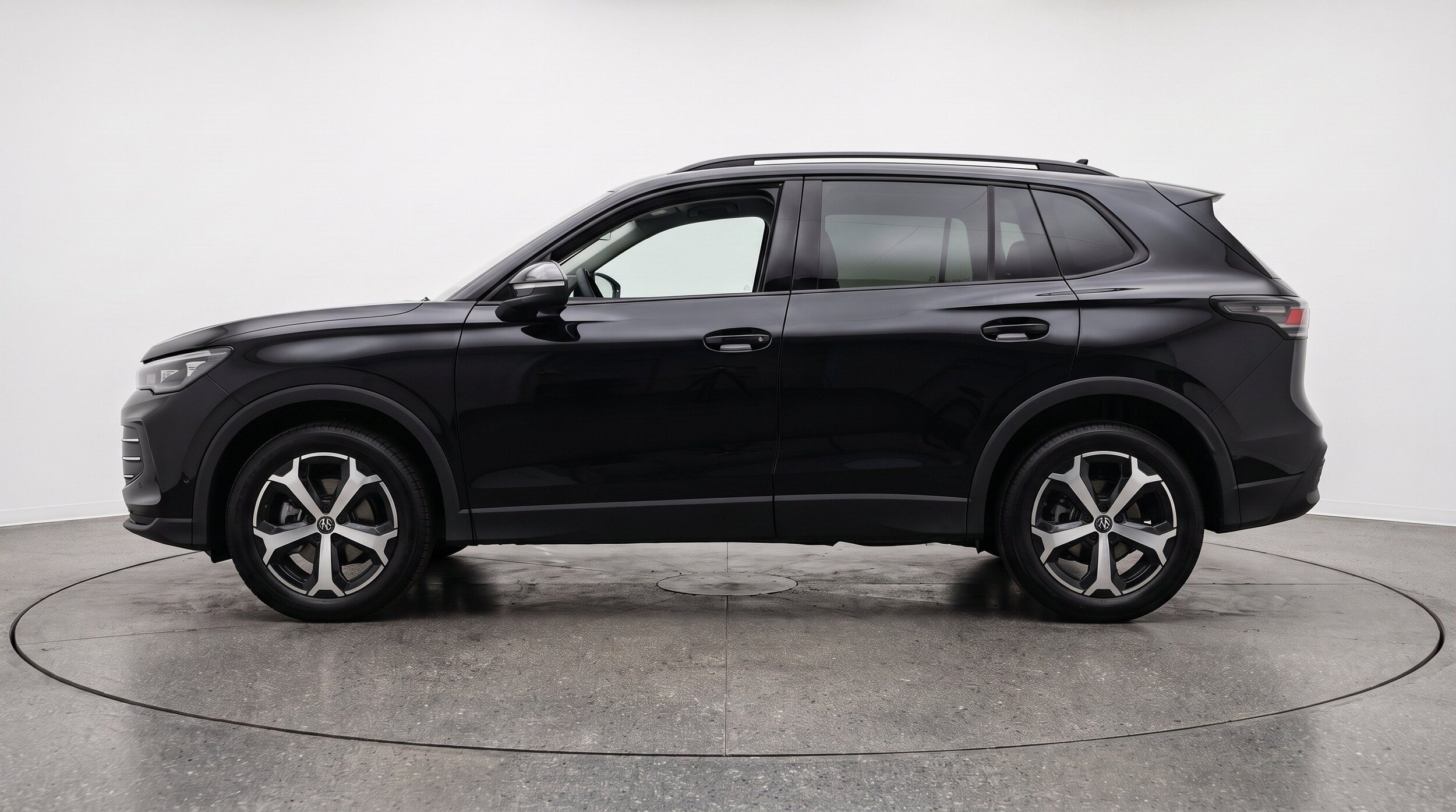 Thumbnail: 2026 Volkswagen Tiguan - 5