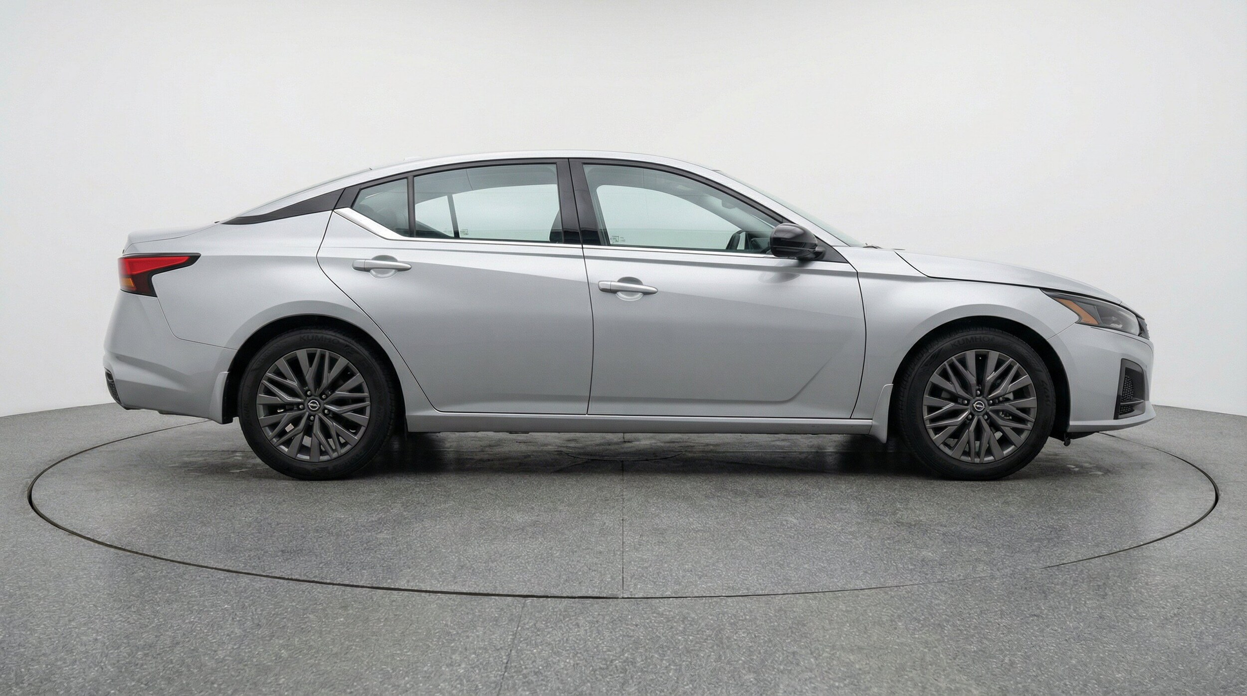 Thumbnail: 2025 Nissan Altima - 11