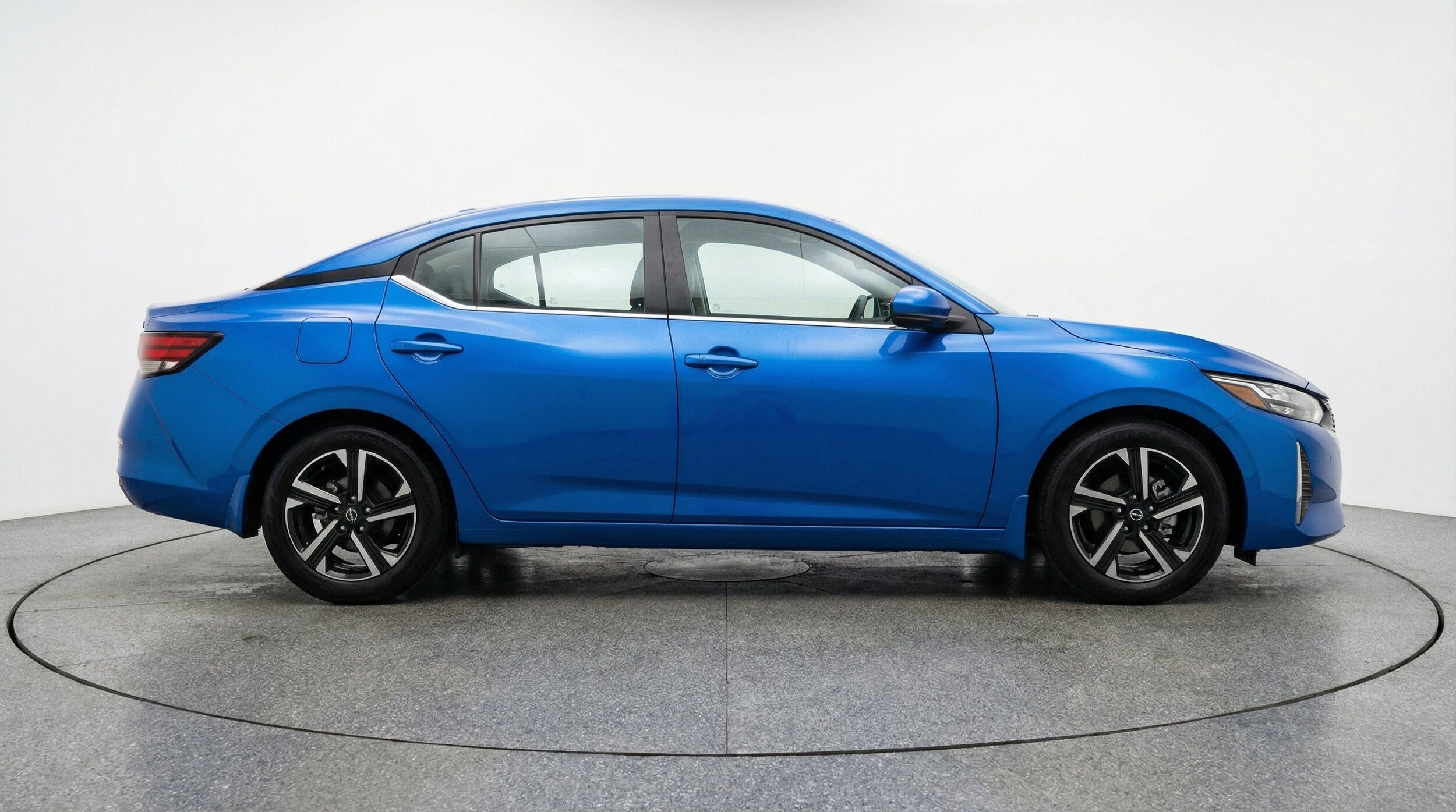 Thumbnail: 2025 Nissan Sentra - 11