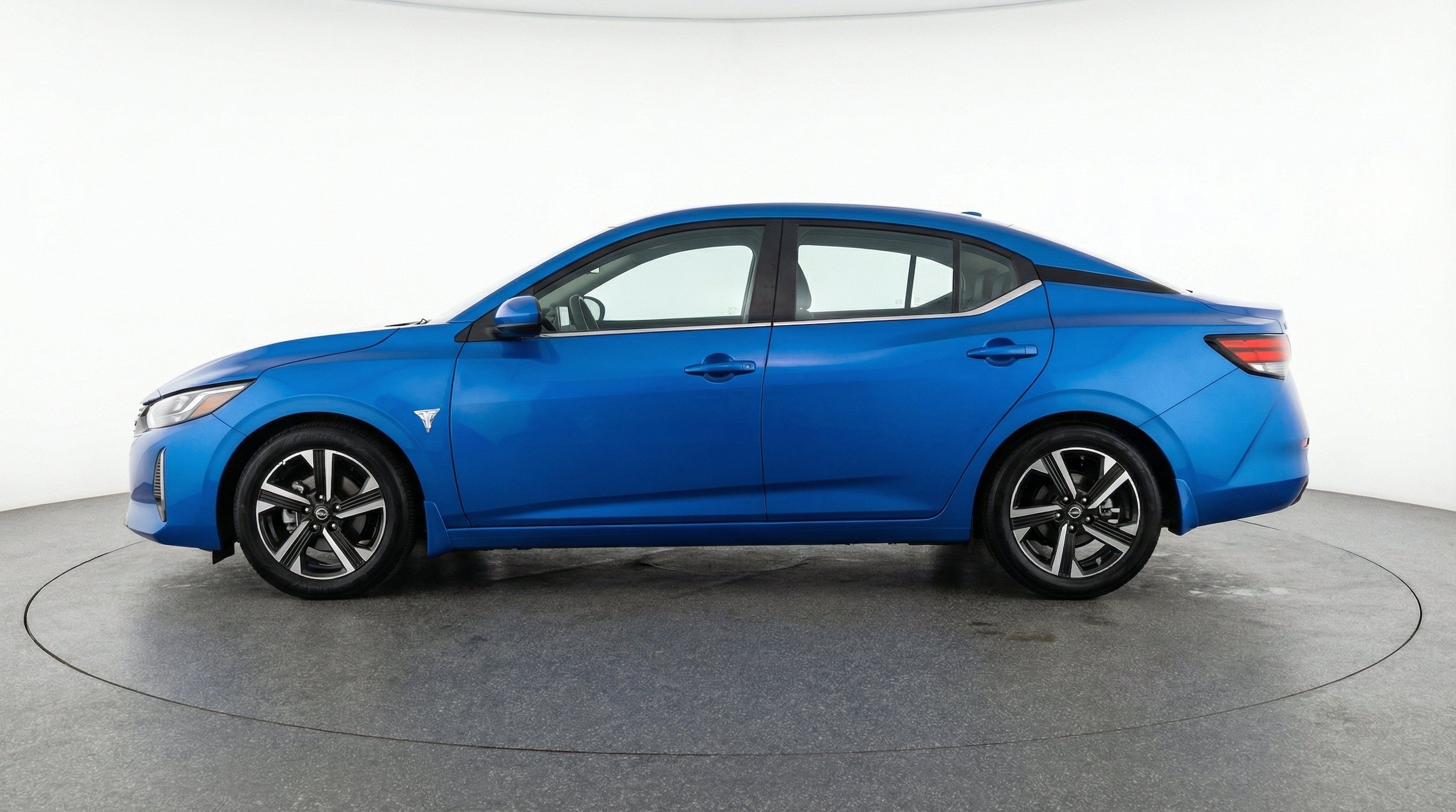 Thumbnail: 2025 Nissan Sentra - 5