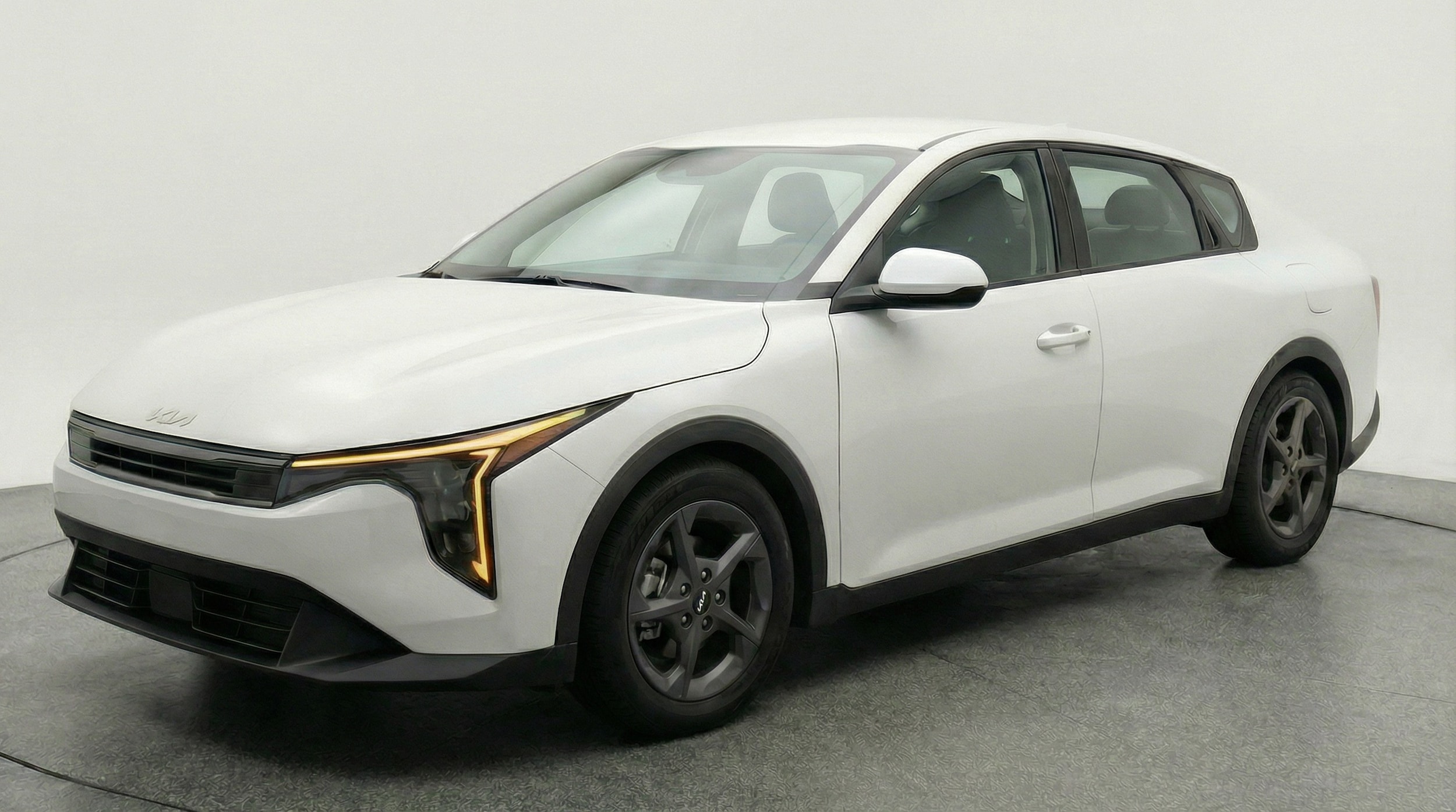 Thumbnail: 2025 Kia K4 - 3