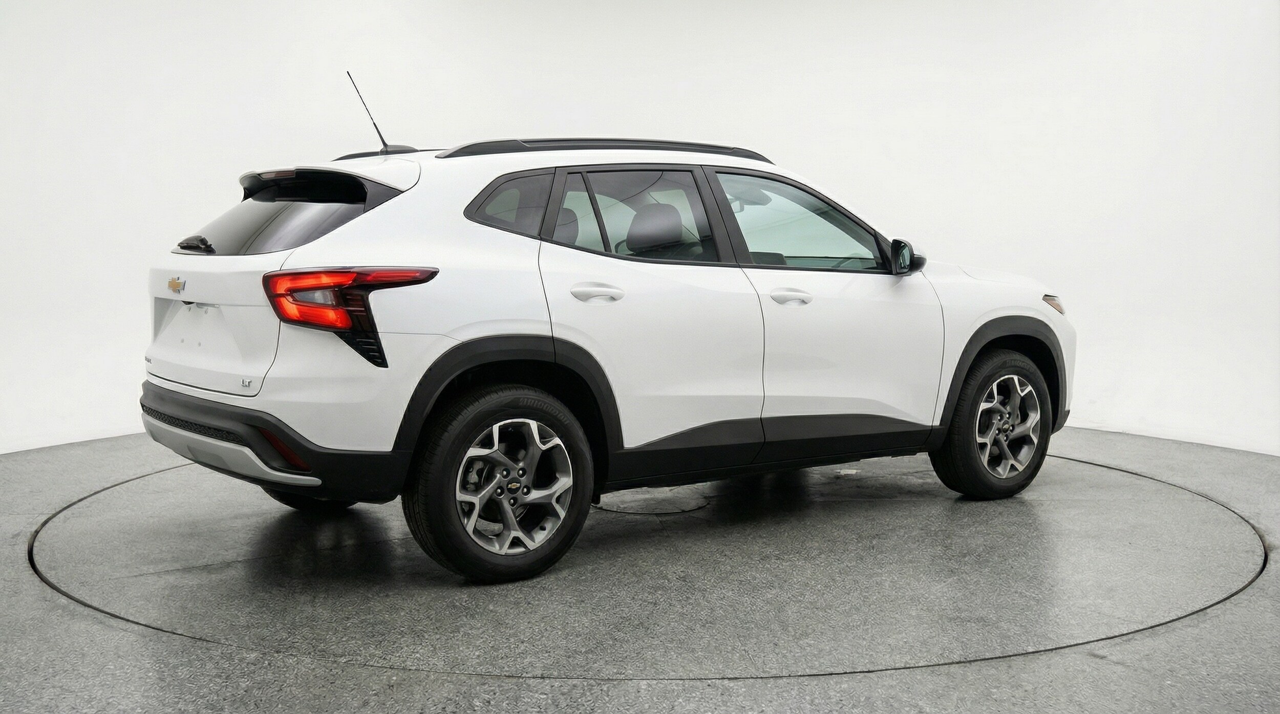 Thumbnail: 2025 Chevrolet Trax - 7