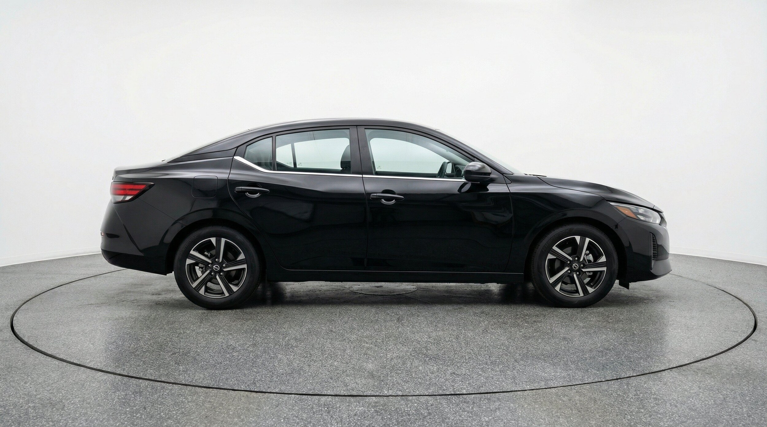Thumbnail: 2025 Nissan Sentra - 10