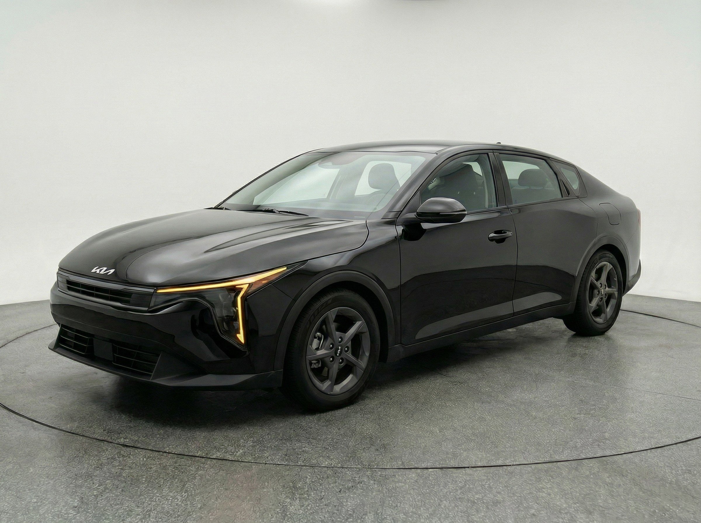 Thumbnail: 2025 Kia K4 - 3