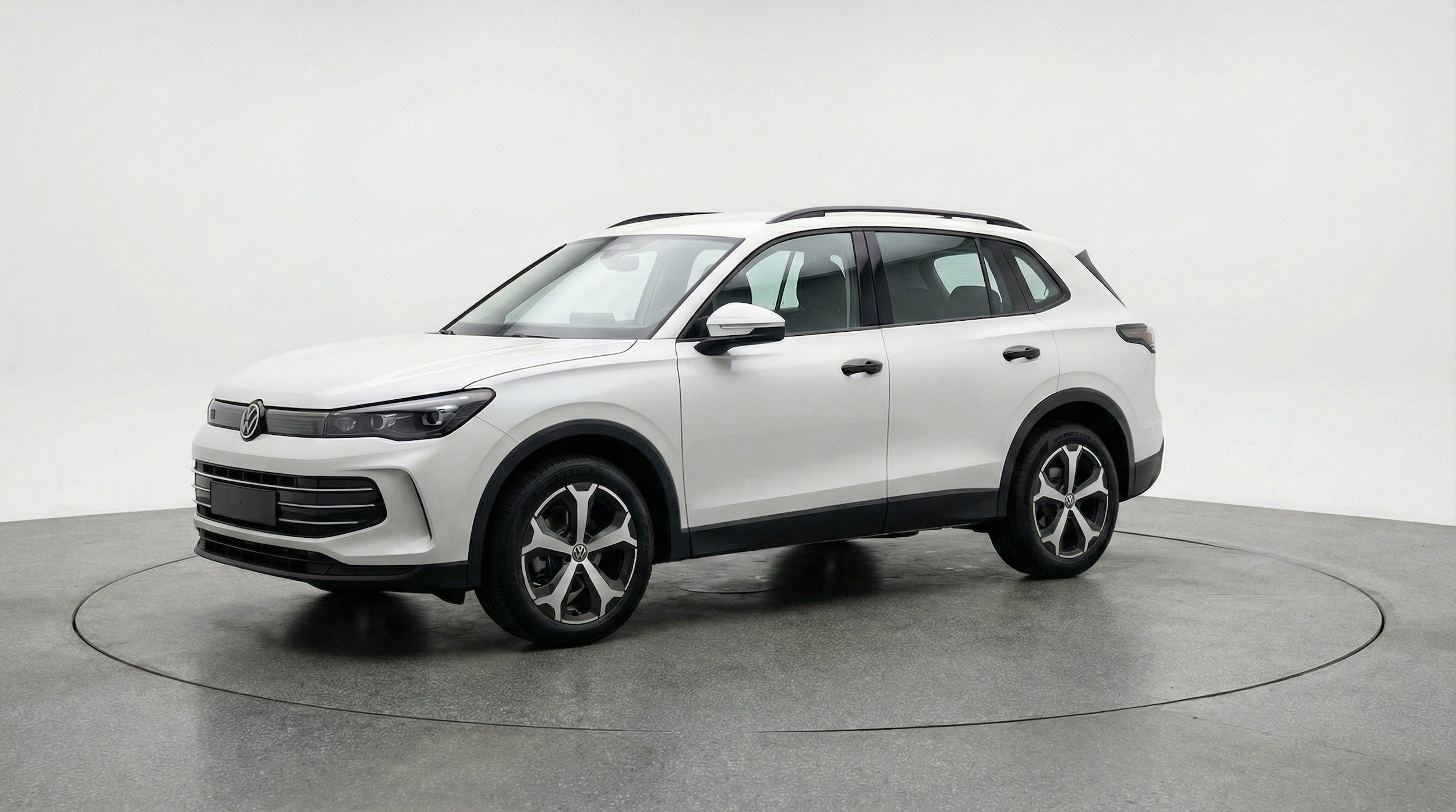 Thumbnail: 2026 Volkswagen Tiguan - 3