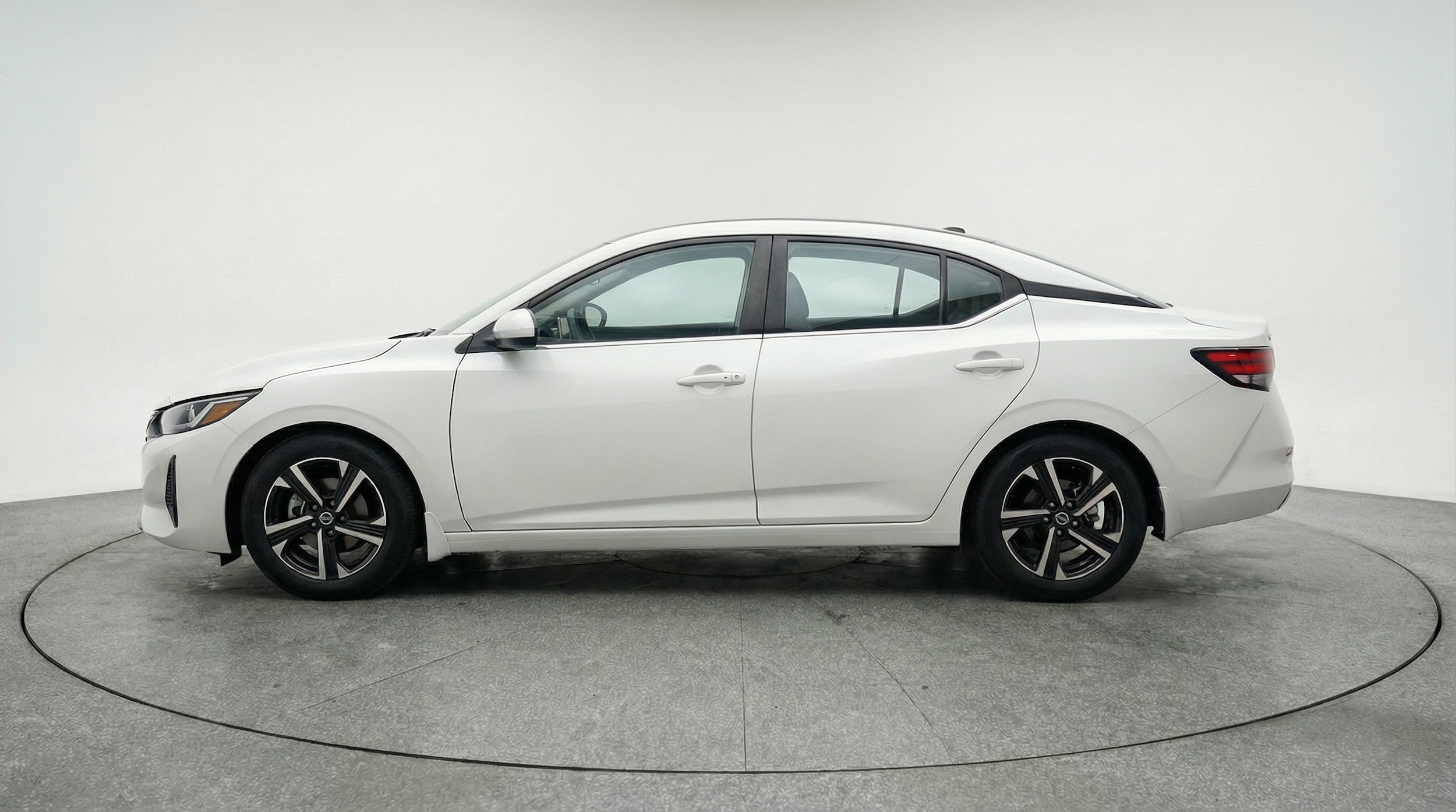 Thumbnail: 2025 Nissan Sentra - 4