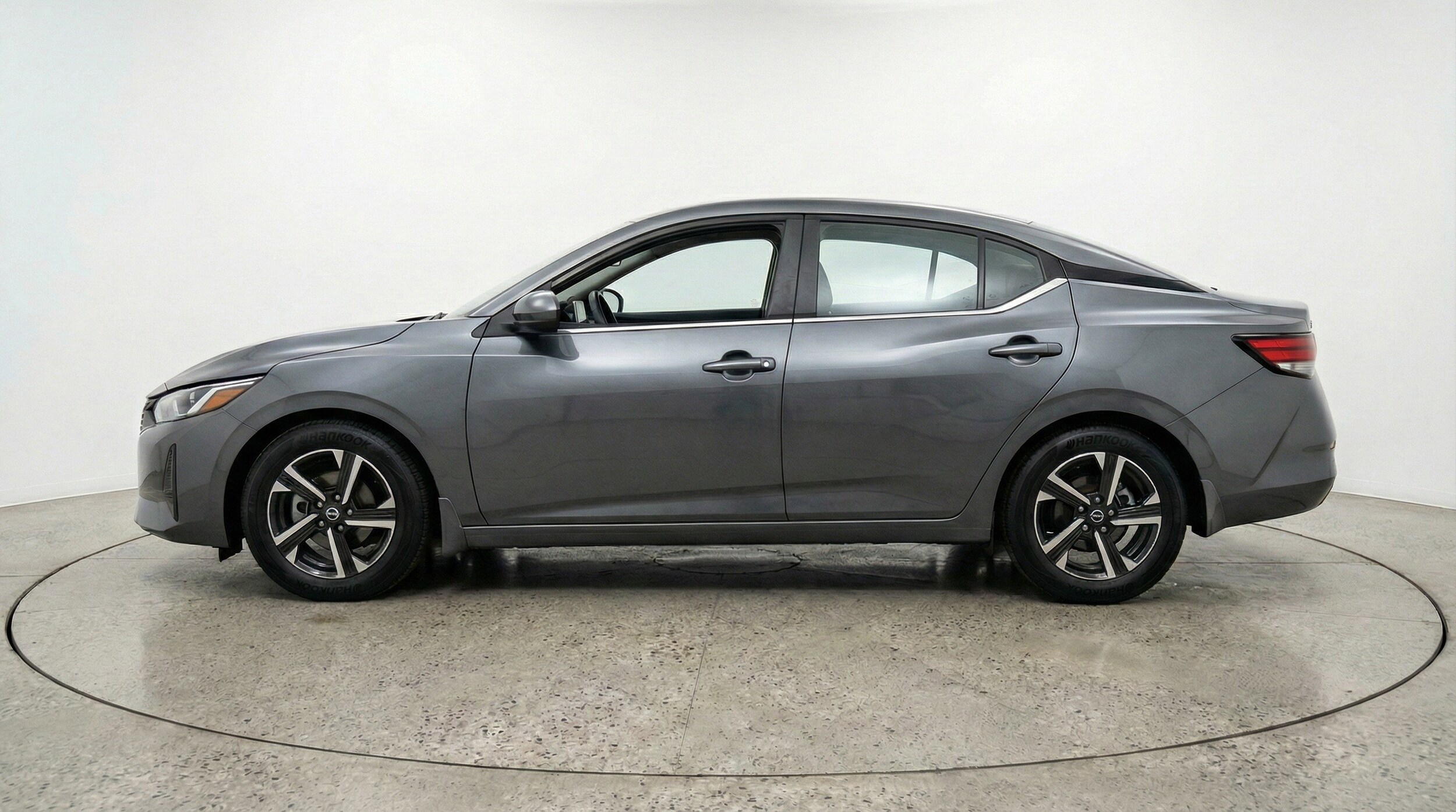 Thumbnail: 2025 Nissan Sentra - 5