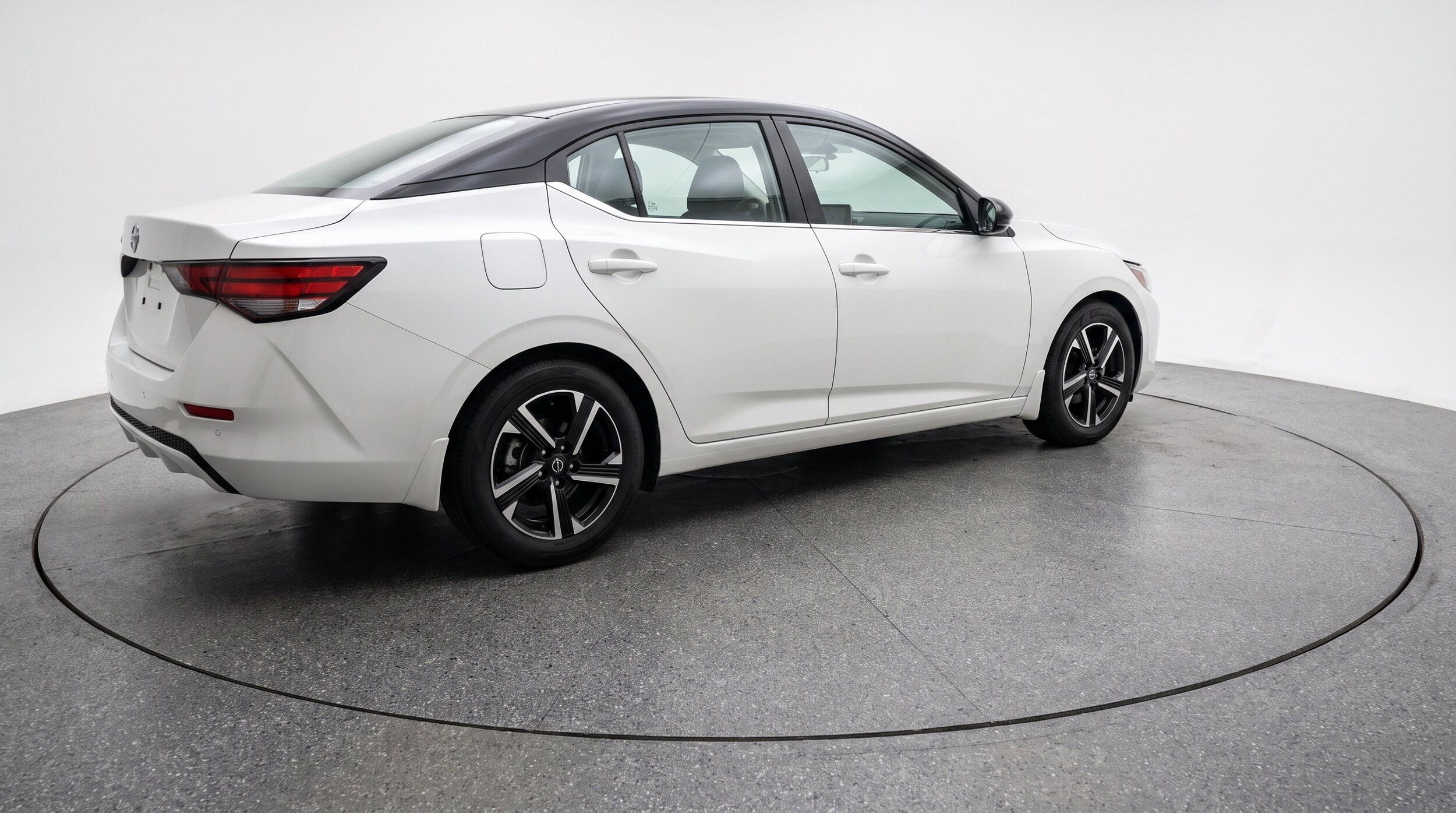Thumbnail: 2025 Nissan Sentra - 9