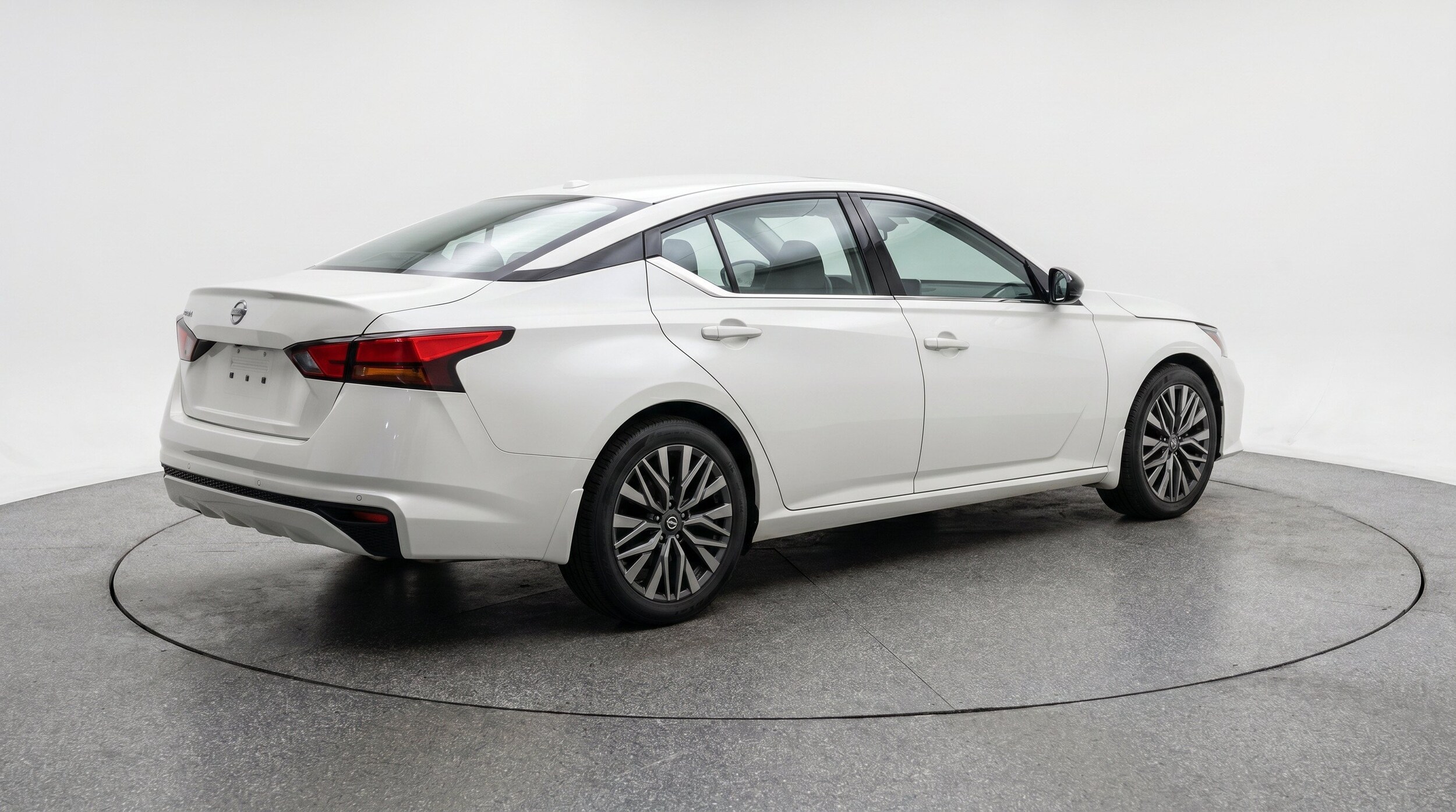 Thumbnail: 2025 Nissan Altima - 9