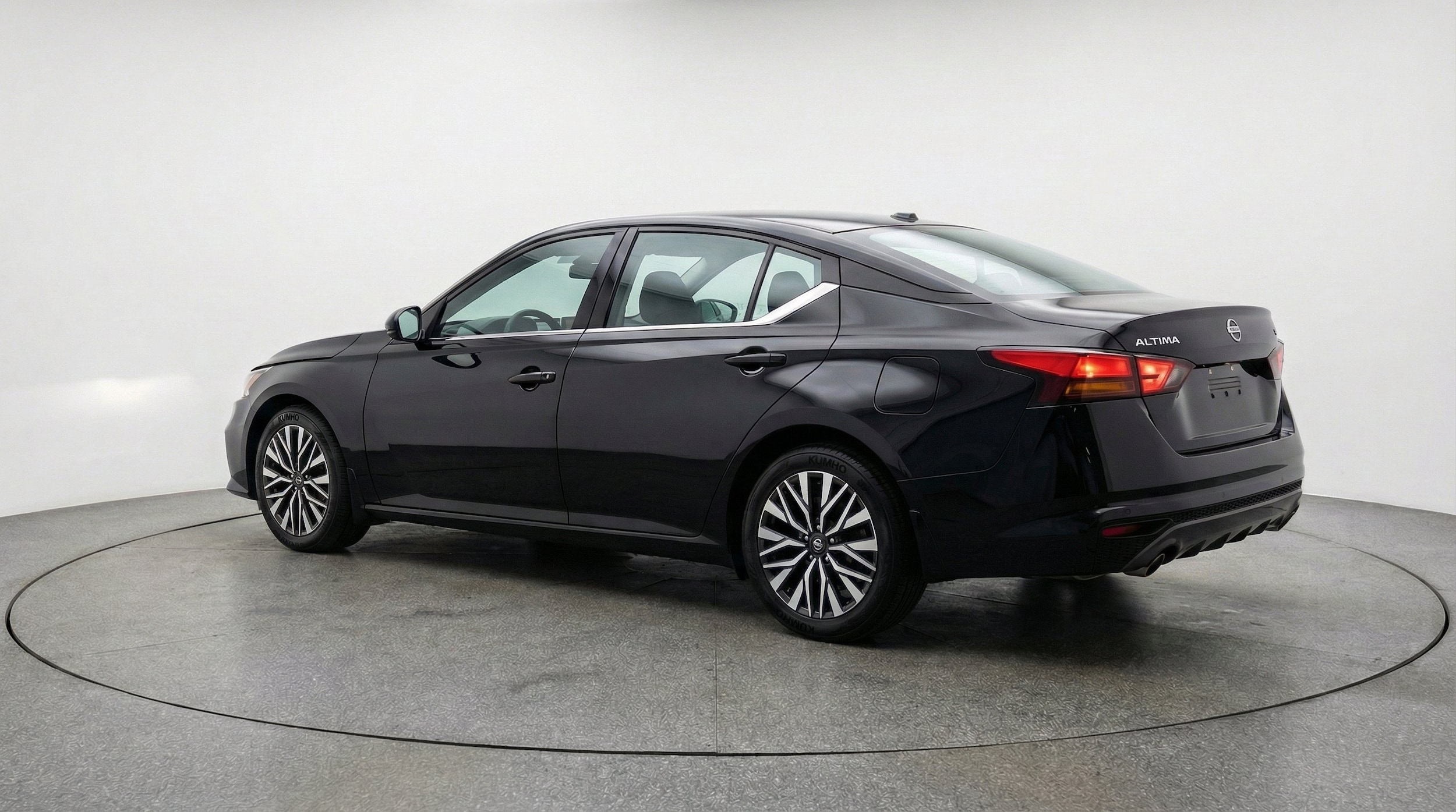 Thumbnail: 2025 Nissan Altima - 6