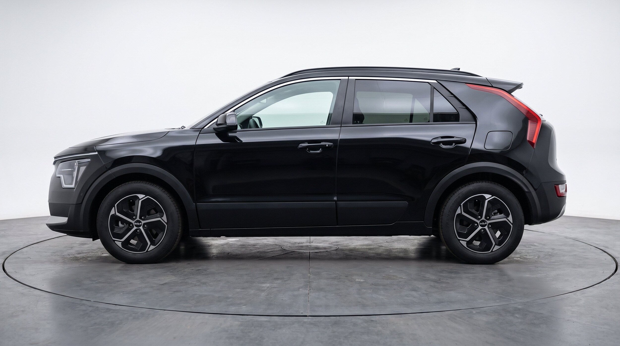 Thumbnail: 2026 Kia Niro - 5