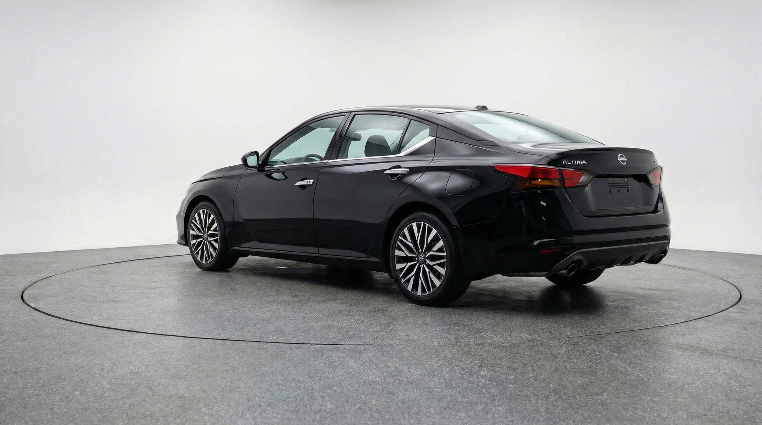 Thumbnail: 2025 Nissan Altima - 6