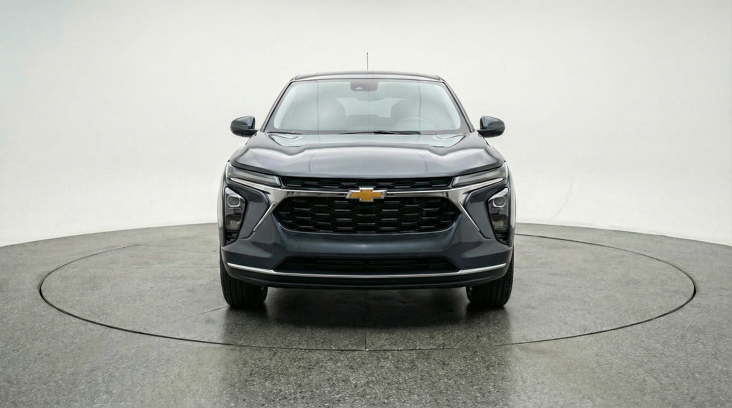 Thumbnail: 2025 Chevrolet Trax - 2