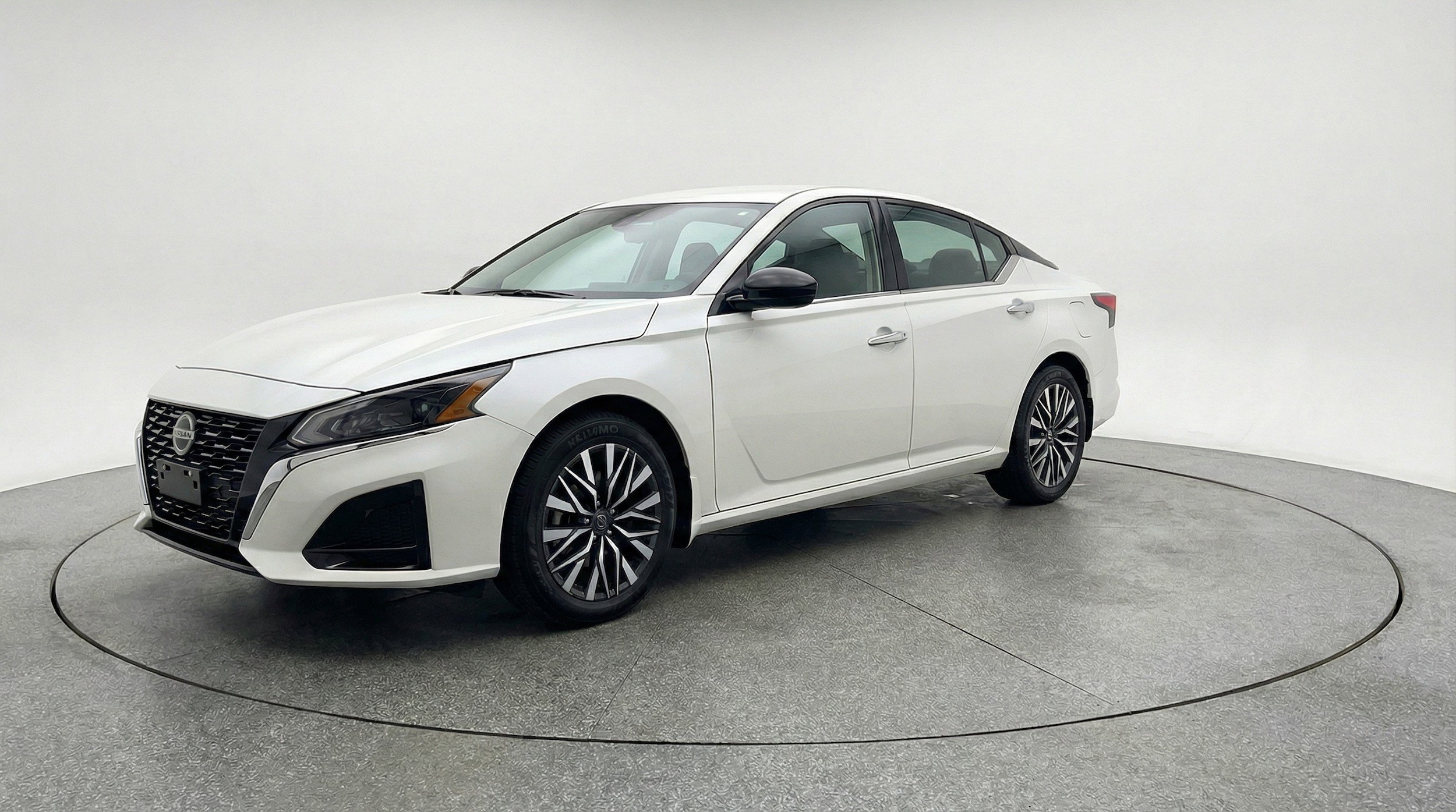 Thumbnail: 2025 Nissan Altima - 3