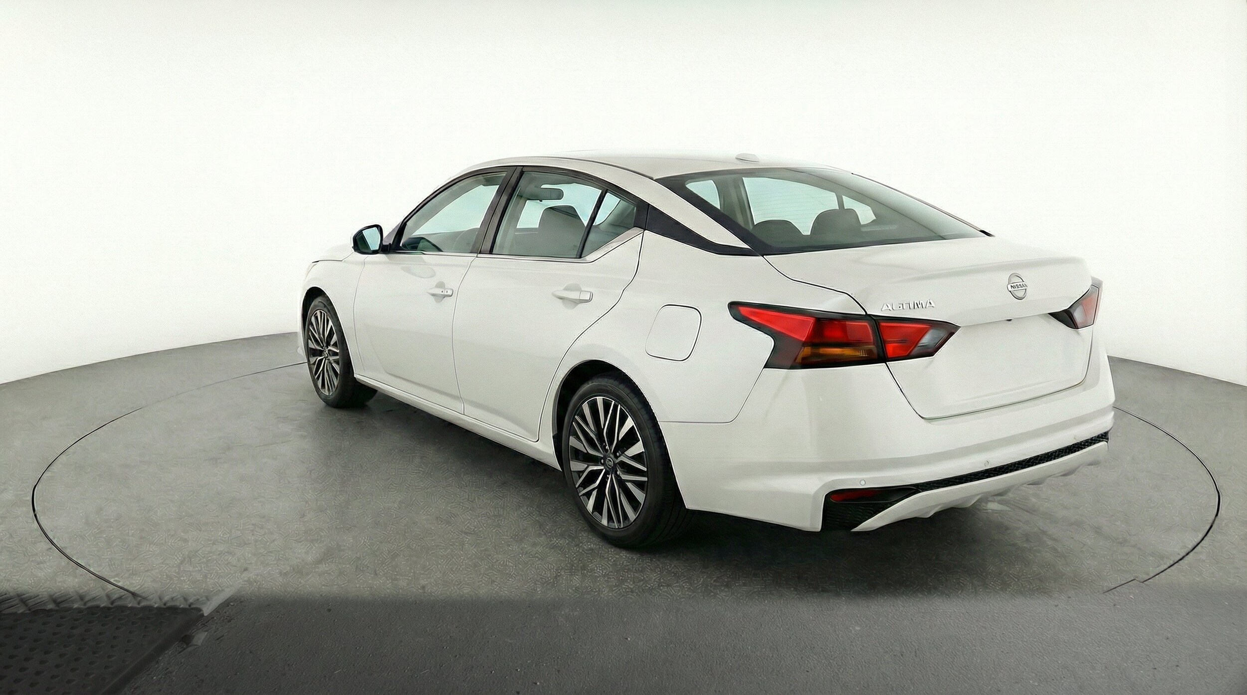 Thumbnail: 2025 Nissan Altima - 6