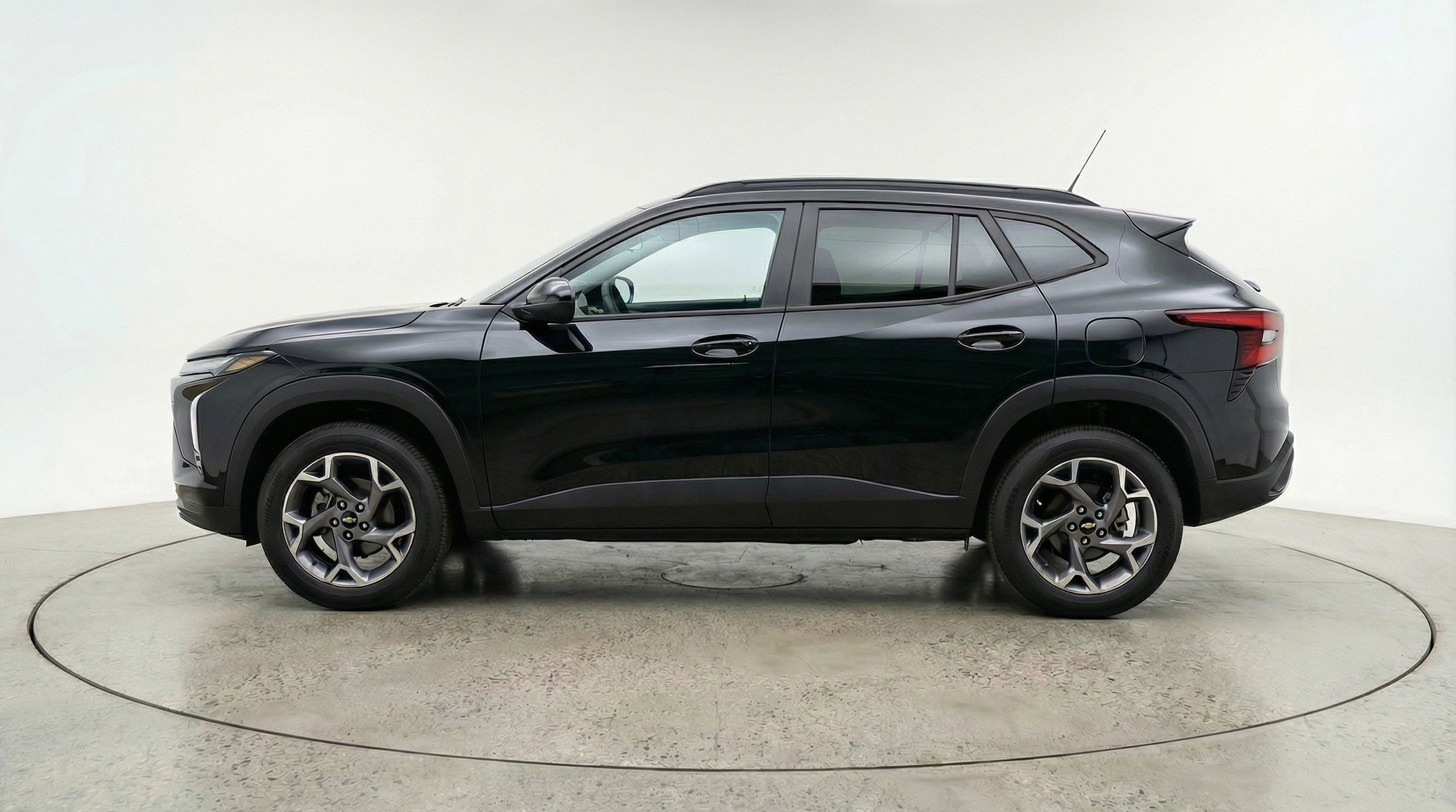 Thumbnail: 2025 Chevrolet Trax - 5