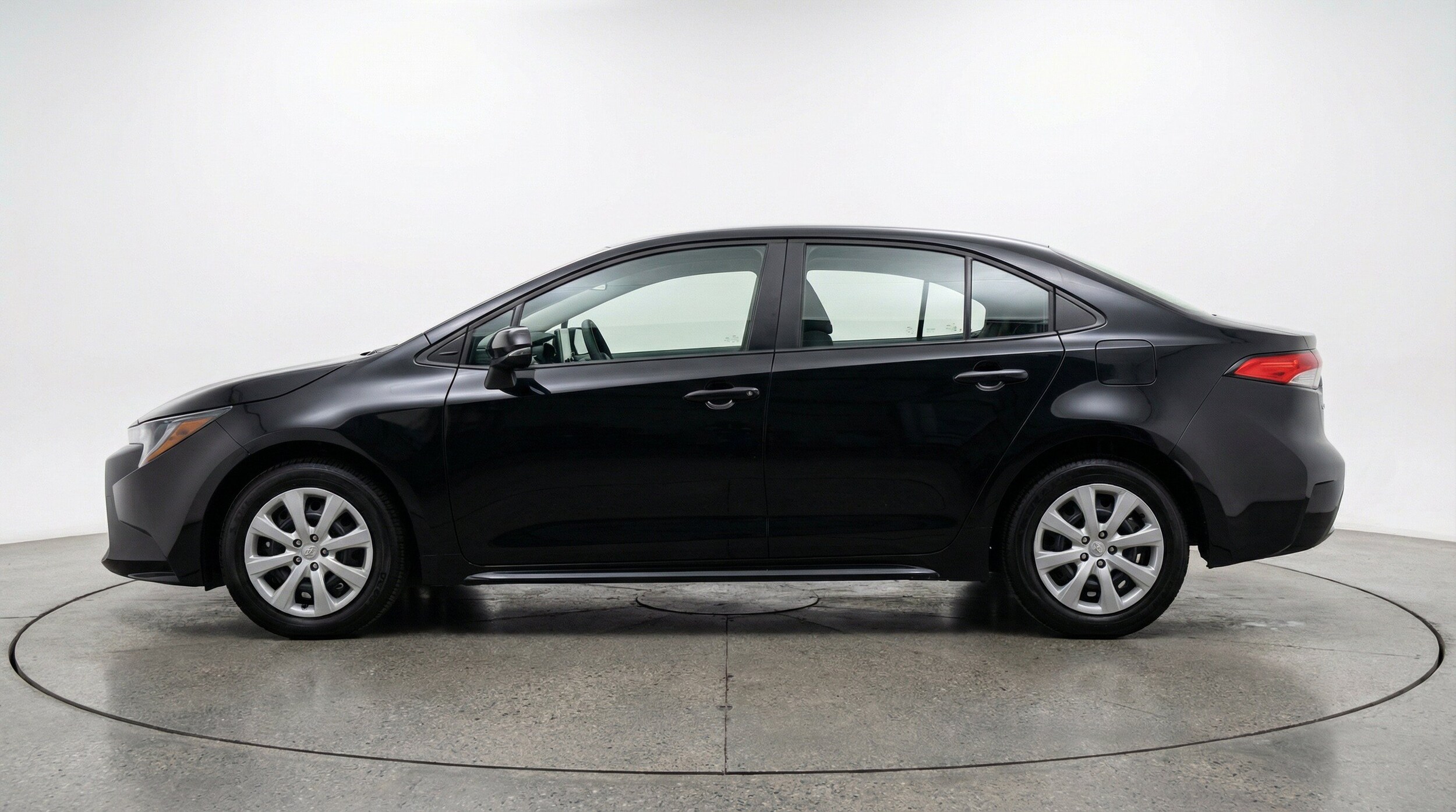 Thumbnail: 2025 Toyota Corolla - 5