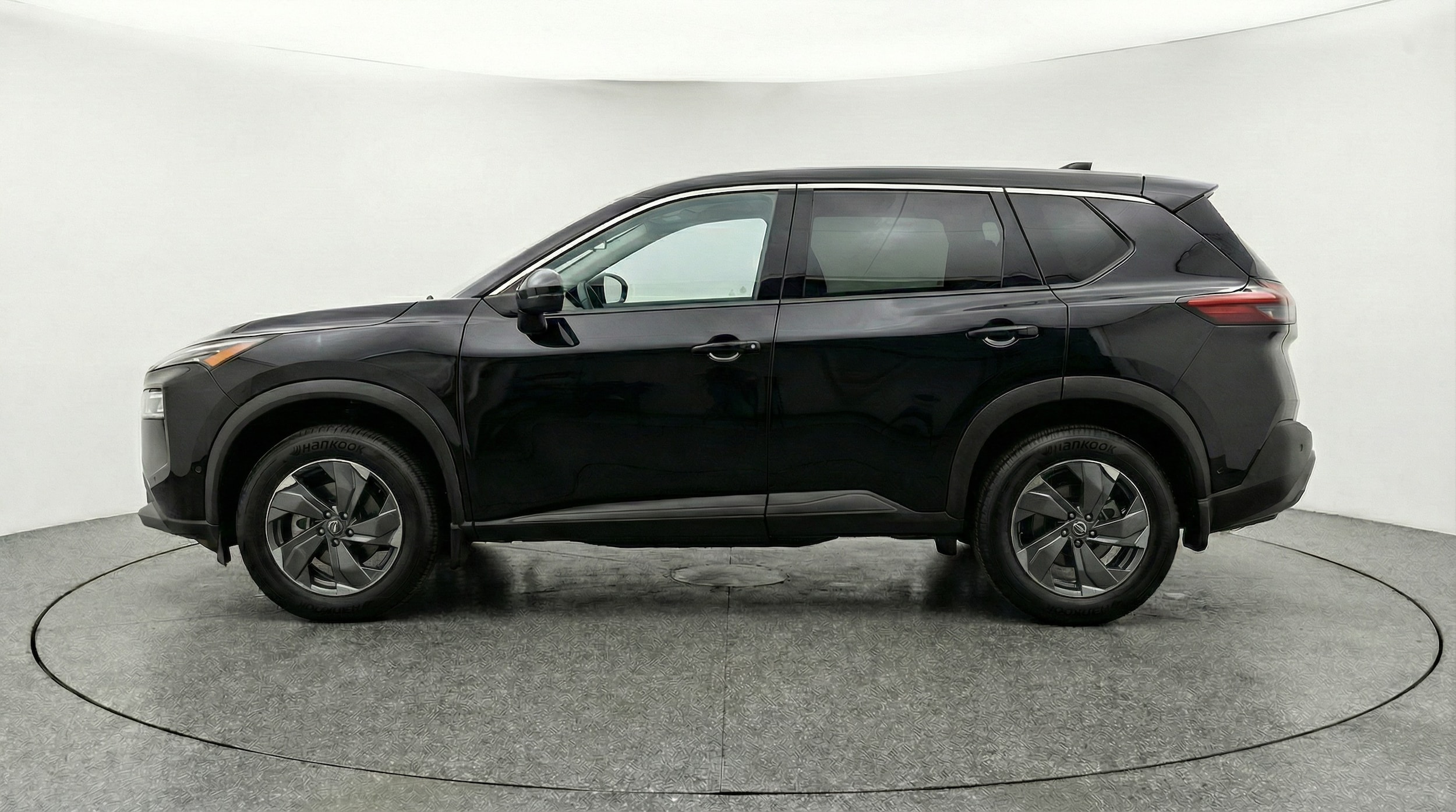 Thumbnail: 2025 Nissan Rogue - 4