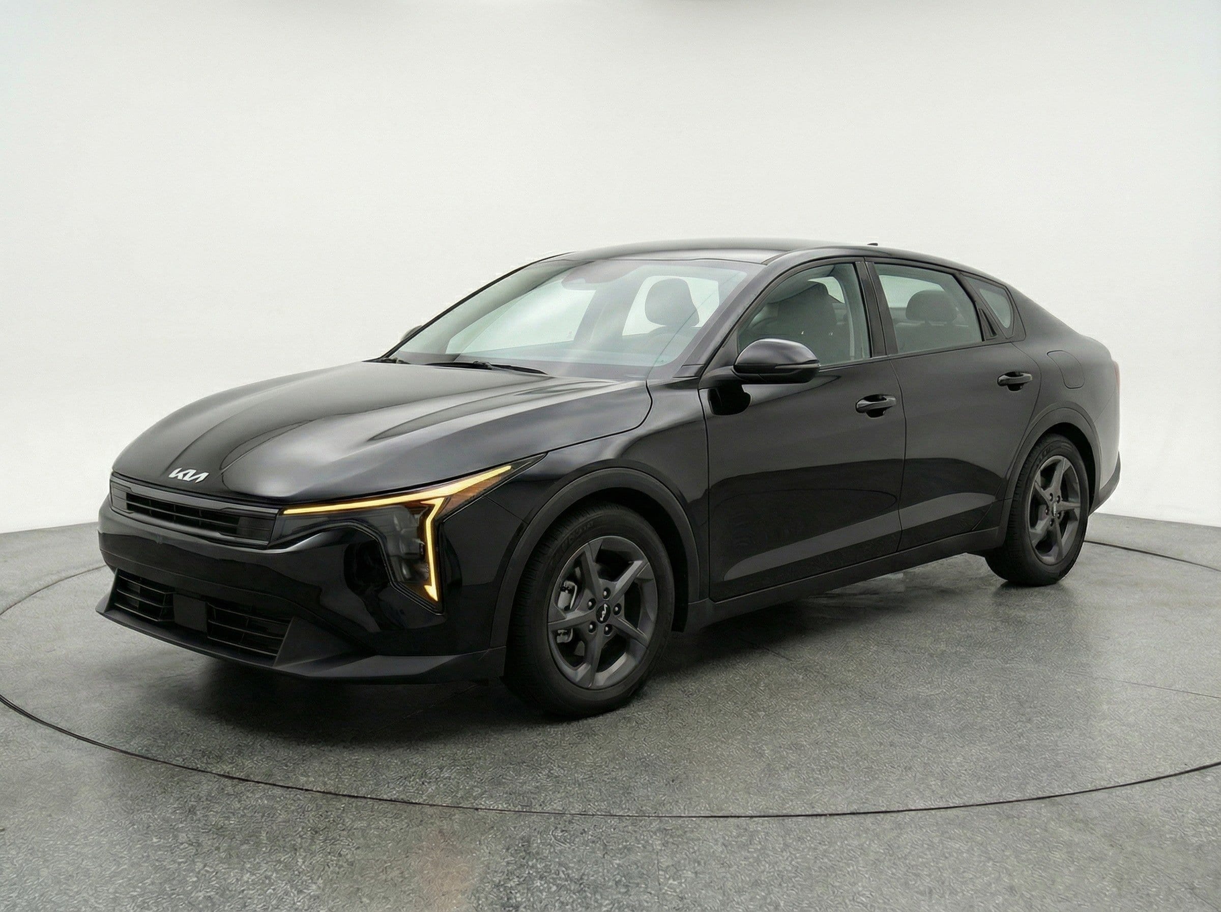 Thumbnail: 2025 Kia K4 - 3