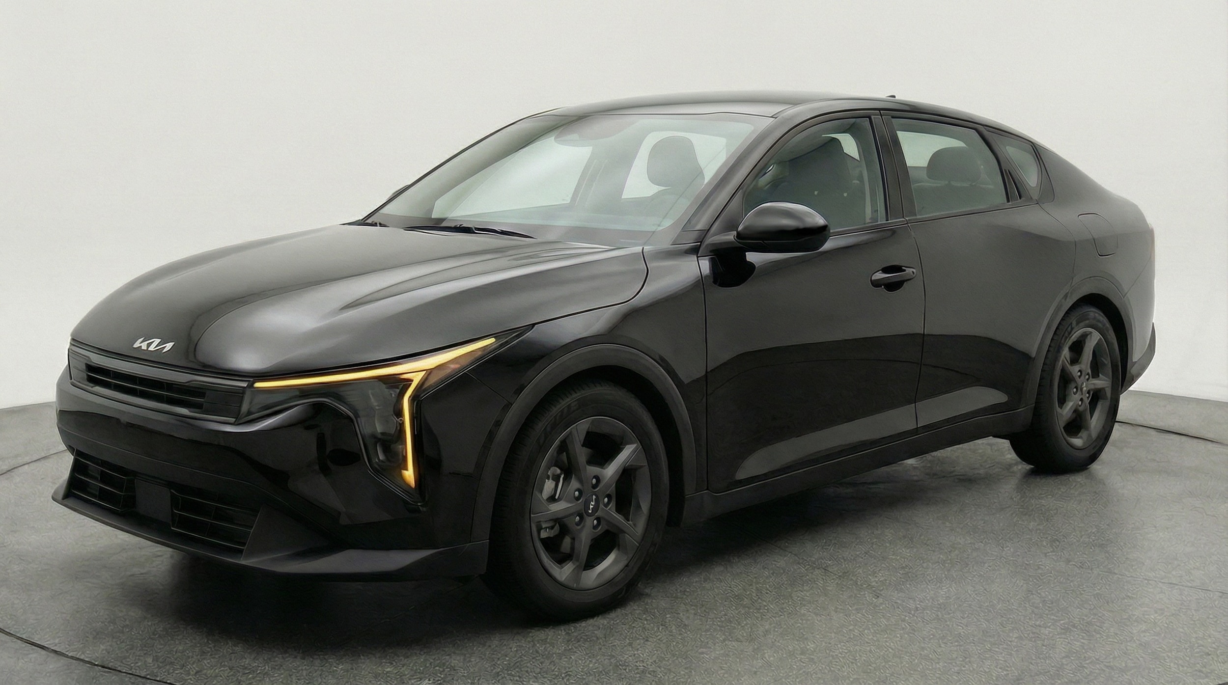 Thumbnail: 2025 Kia K4 - 3