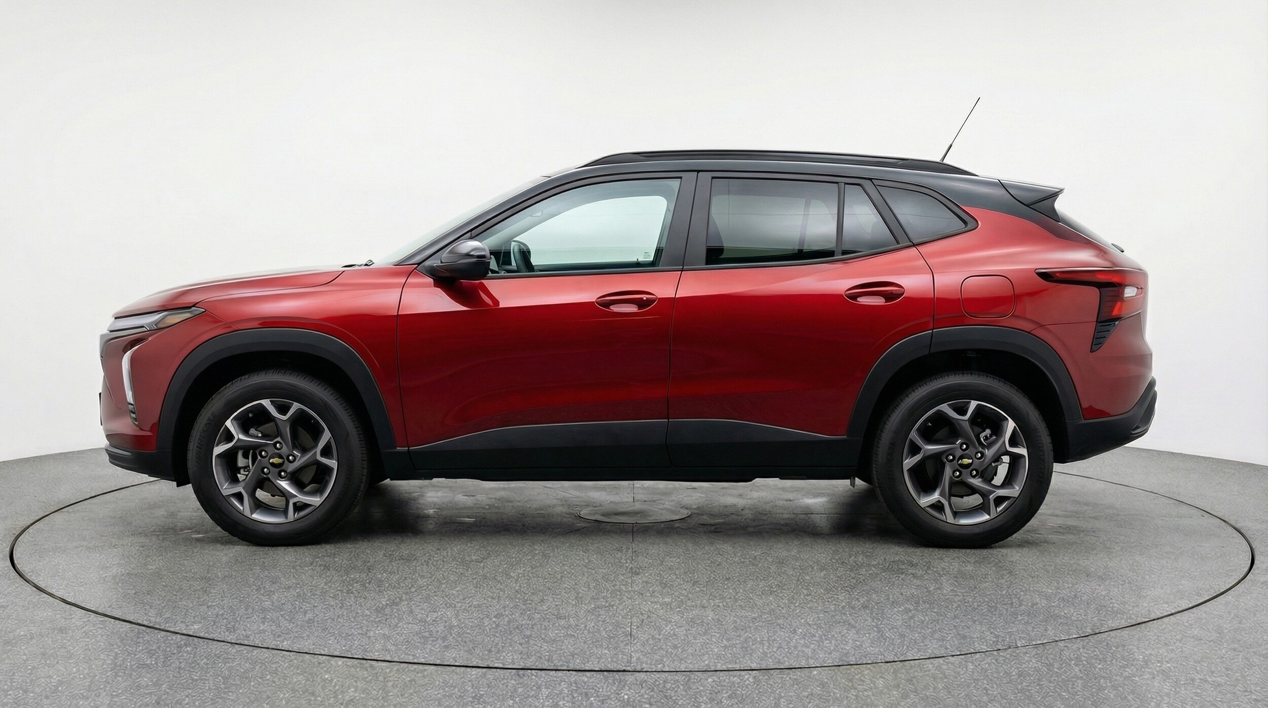 Thumbnail: 2025 Chevrolet Trax - 4