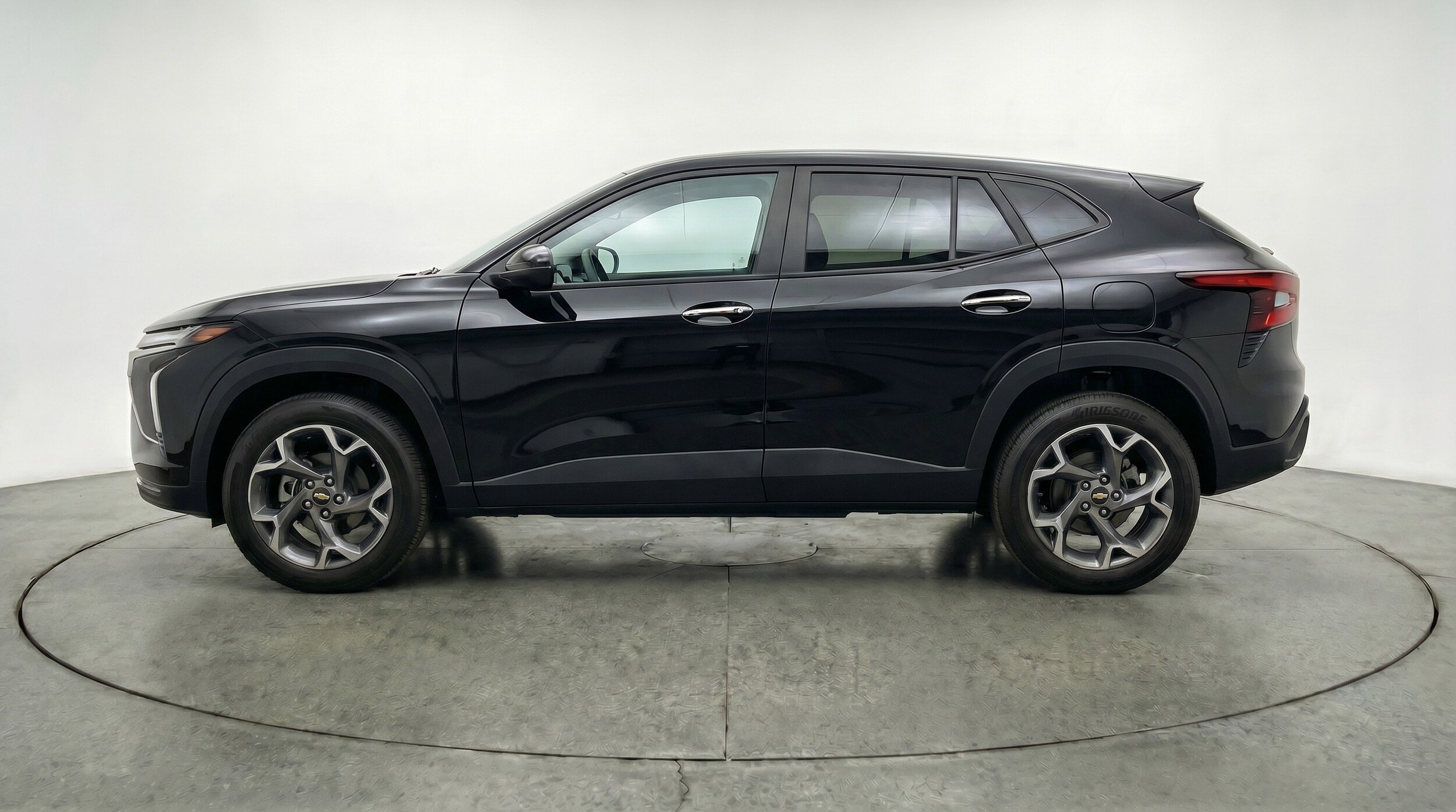 Thumbnail: 2025 Chevrolet Trax - 5